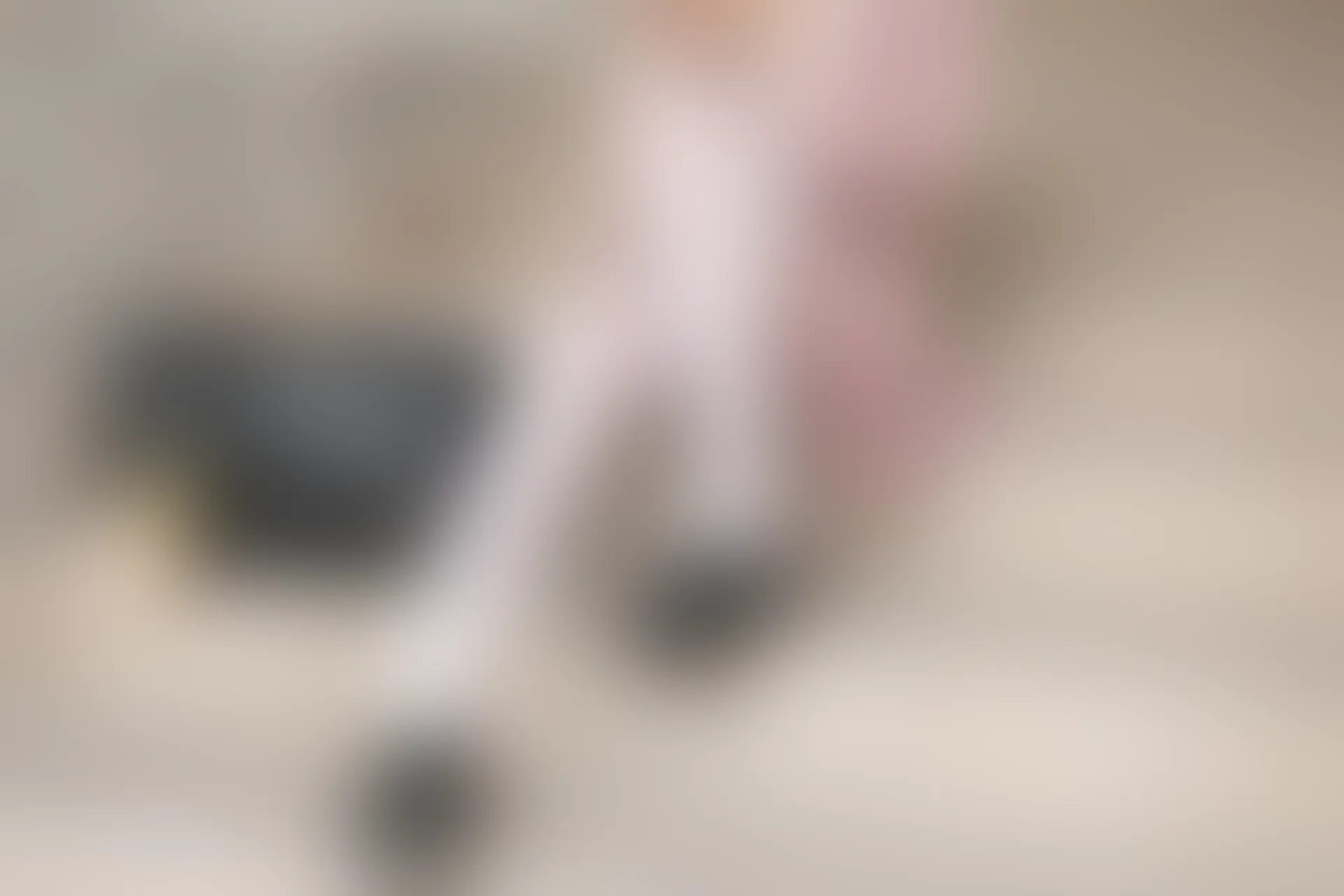 C05.003 粉色JK小姐姐 [49P-304MB]