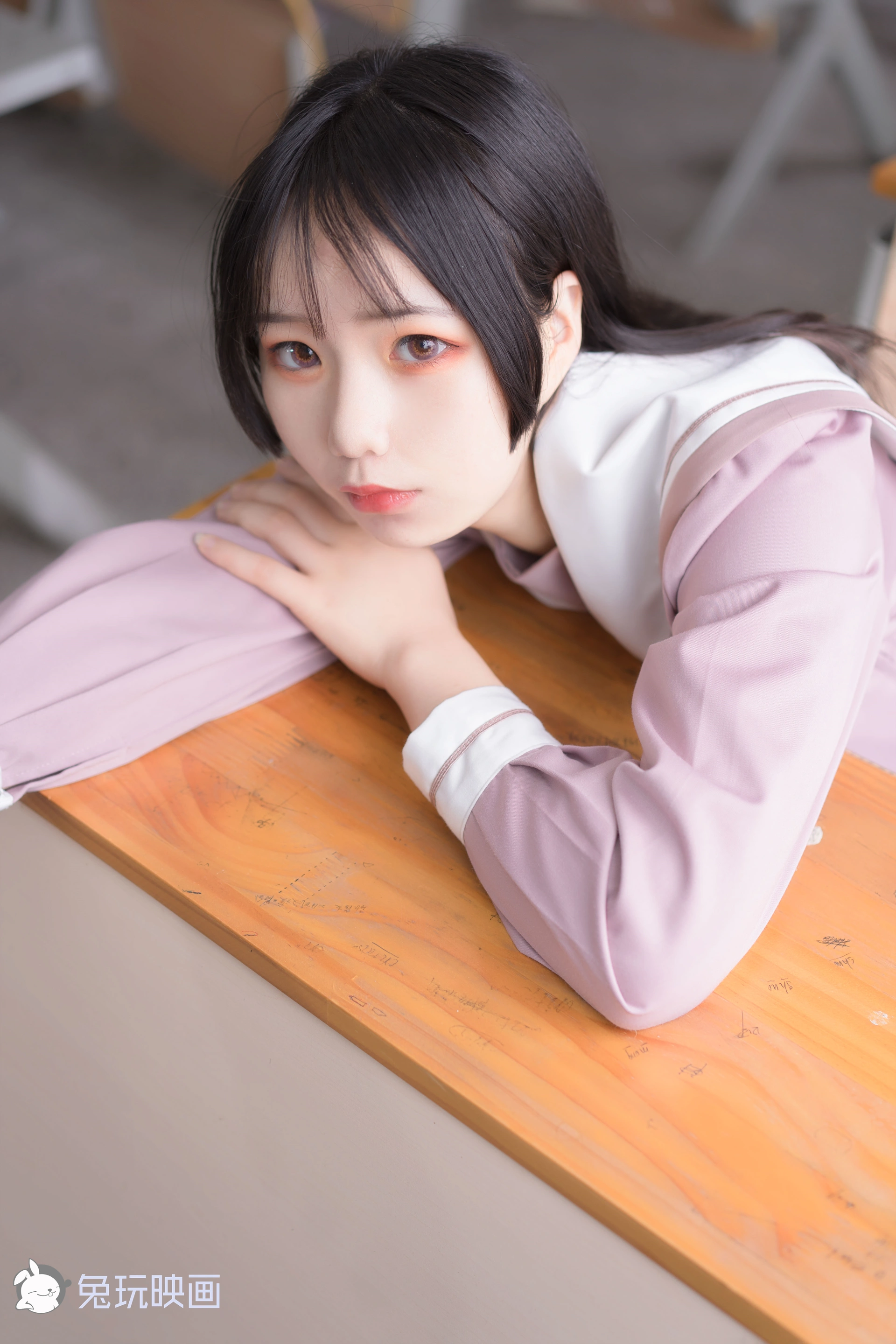 C05.003 粉色JK小姐姐 [49P-304MB]