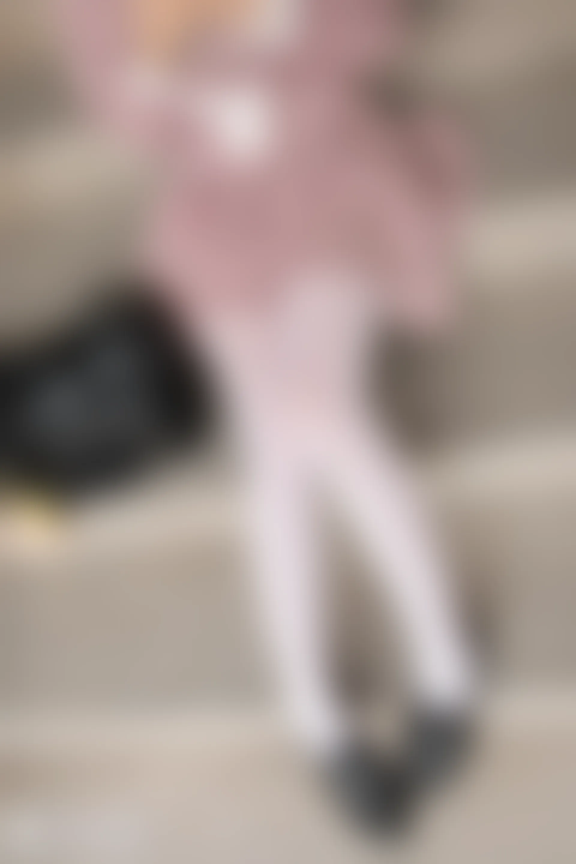 C05.003 粉色JK小姐姐 [49P-304MB]
