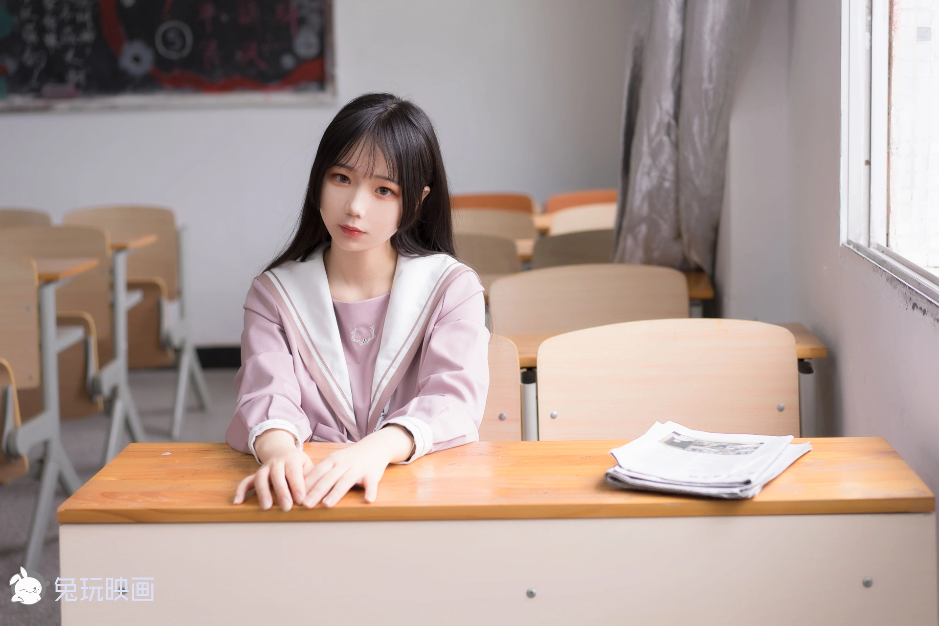 C05.003 粉色JK小姐姐 [49P-304MB]