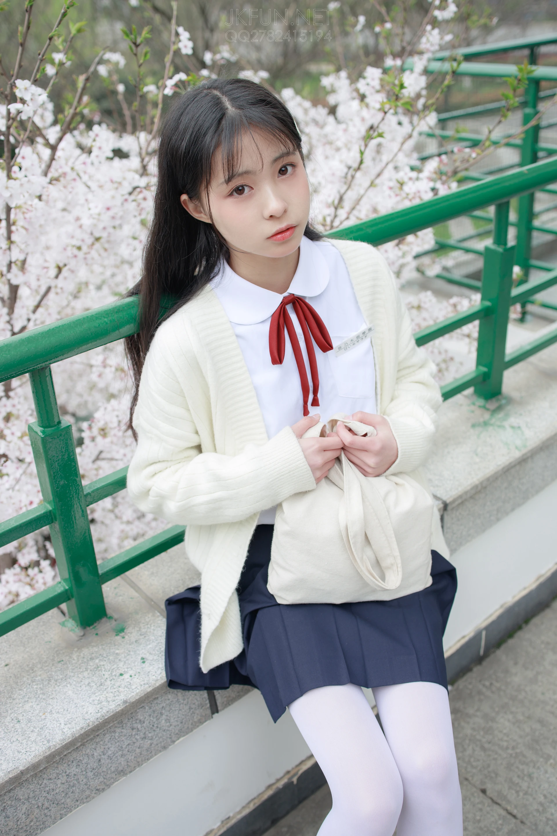 JKFUN-001 [104P1V-2.21G]JKFUN, 制服, 可爱, 学生装, 森萝财团, 白丝, 美腿