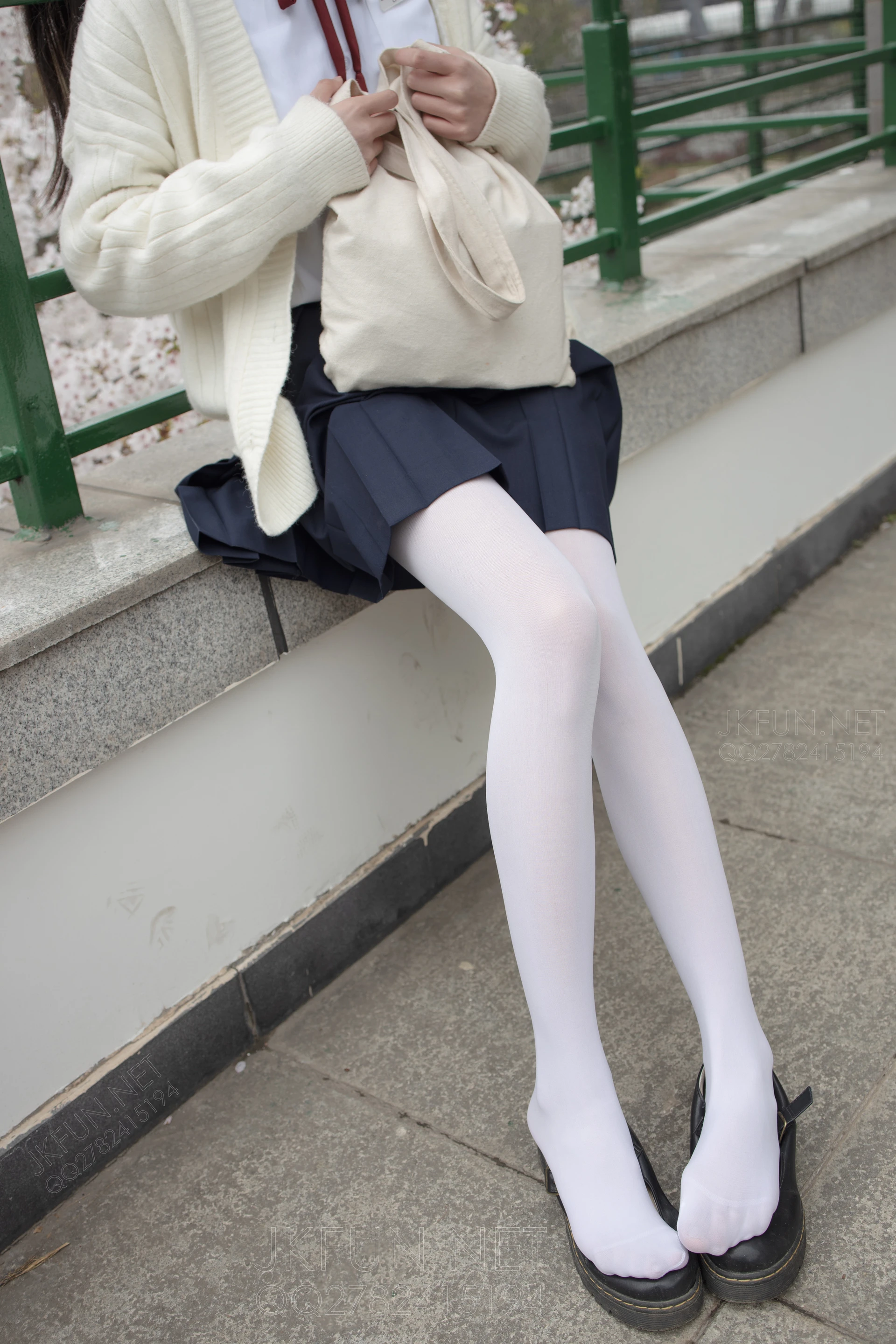 JKFUN-001 [104P1V-2.21G]JKFUN, 制服, 可爱, 学生装, 森萝财团, 白丝, 美腿