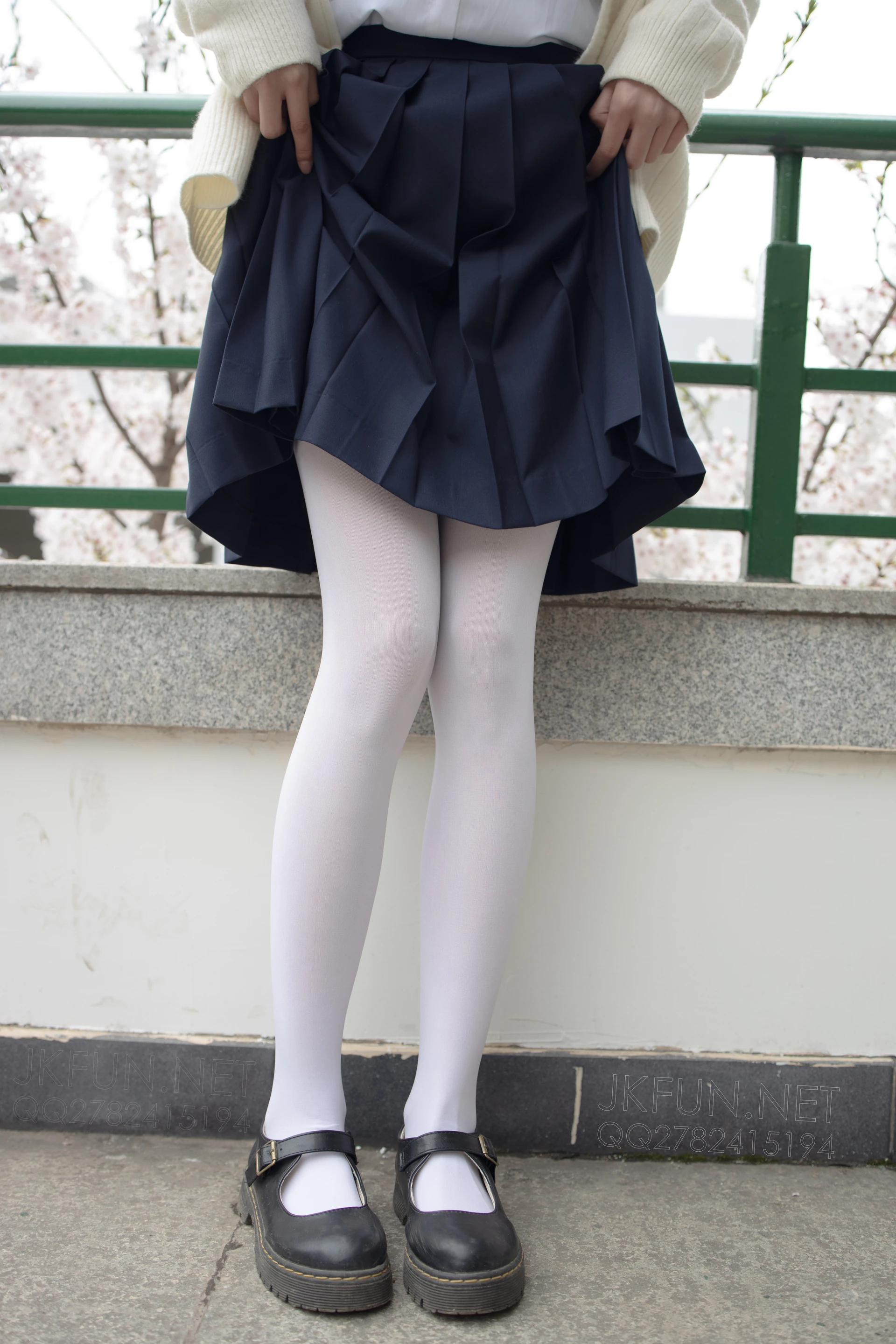 JKFUN-001 [104P1V-2.21G]JKFUN, 制服, 可爱, 学生装, 森萝财团, 白丝, 美腿