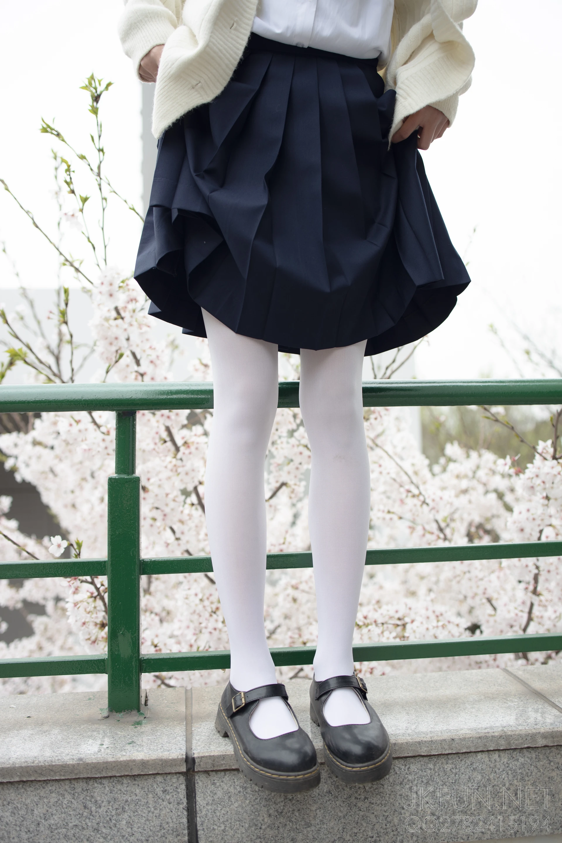JKFUN-001 [104P1V-2.21G]JKFUN, 制服, 可爱, 学生装, 森萝财团, 白丝, 美腿