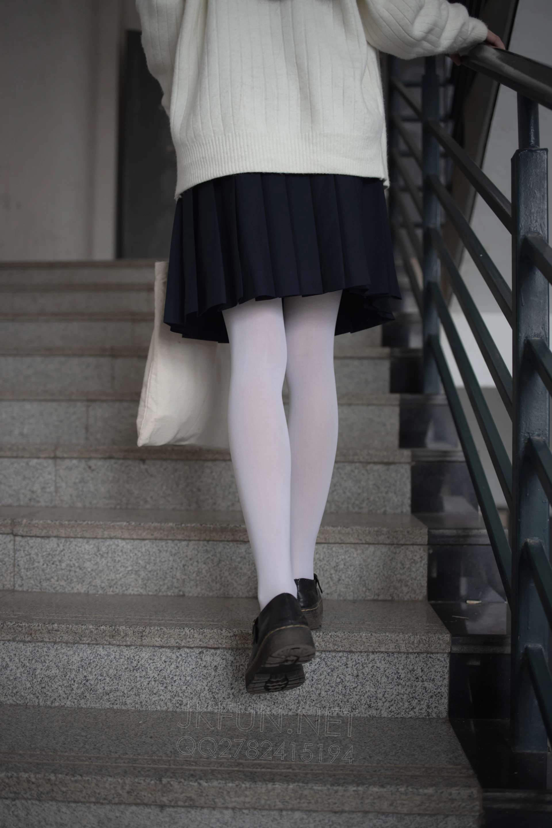 JKFUN-001 [104P1V-2.21G]JKFUN, 制服, 可爱, 学生装, 森萝财团, 白丝, 美腿