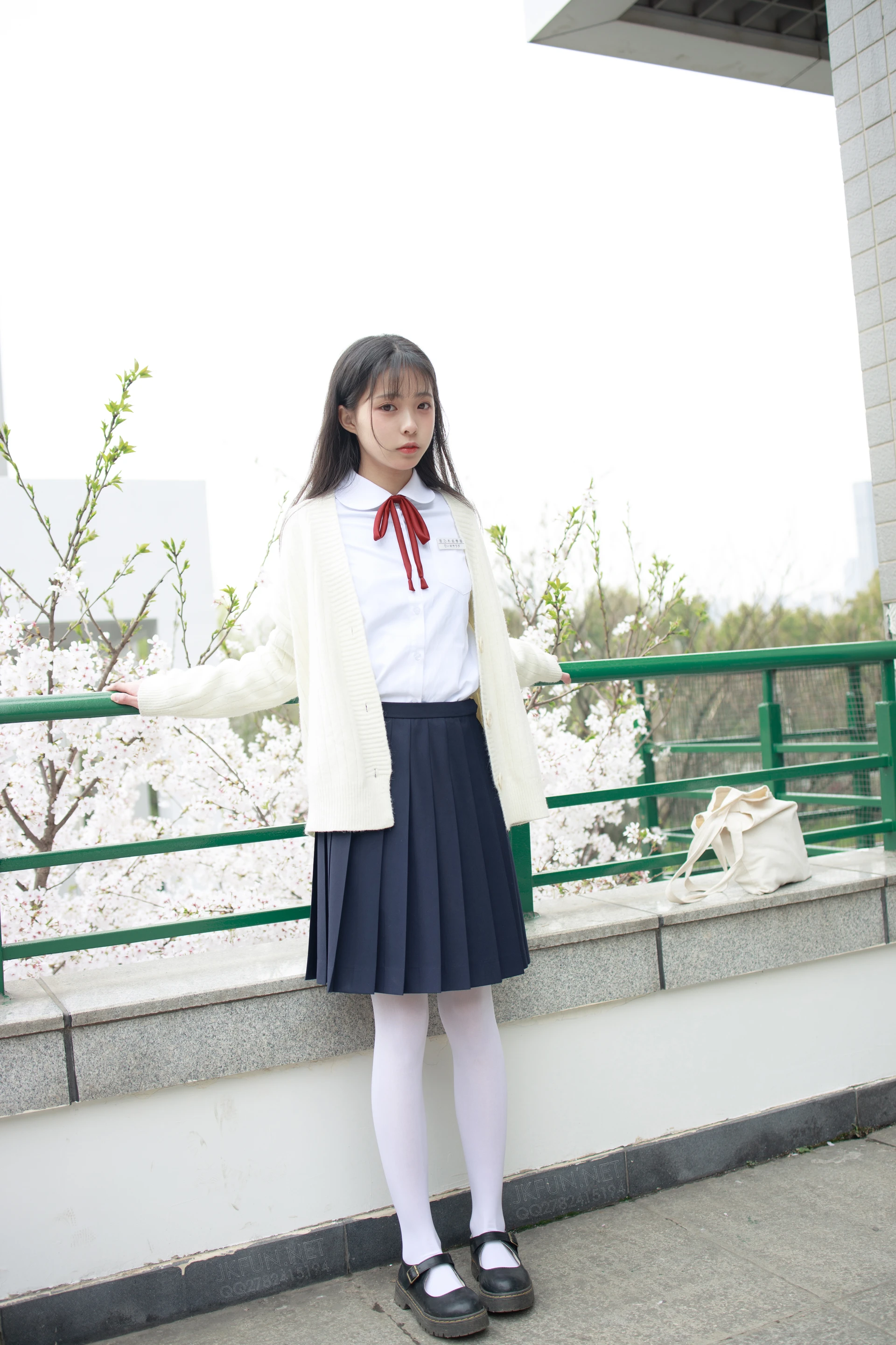 JKFUN-001 [104P1V-2.21G]JKFUN, 制服, 可爱, 学生装, 森萝财团, 白丝, 美腿
