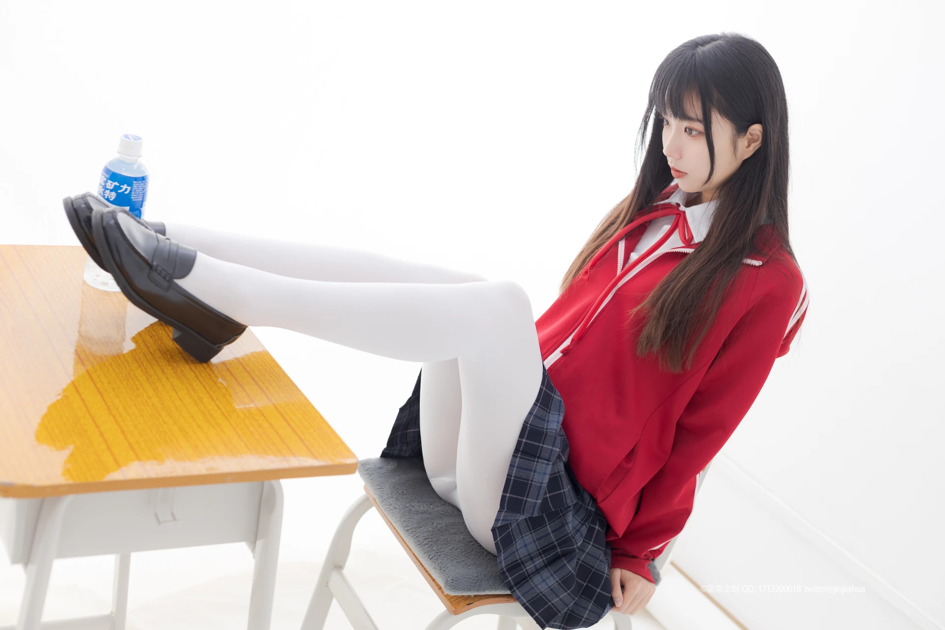 紧急企划 VOL.008 [108P1V-1.77G] 一只喵喵梓JK, JK制服, 一只喵喵梓, 制服, 学生装, 白丝, 紧急企划, 美腿, 美足