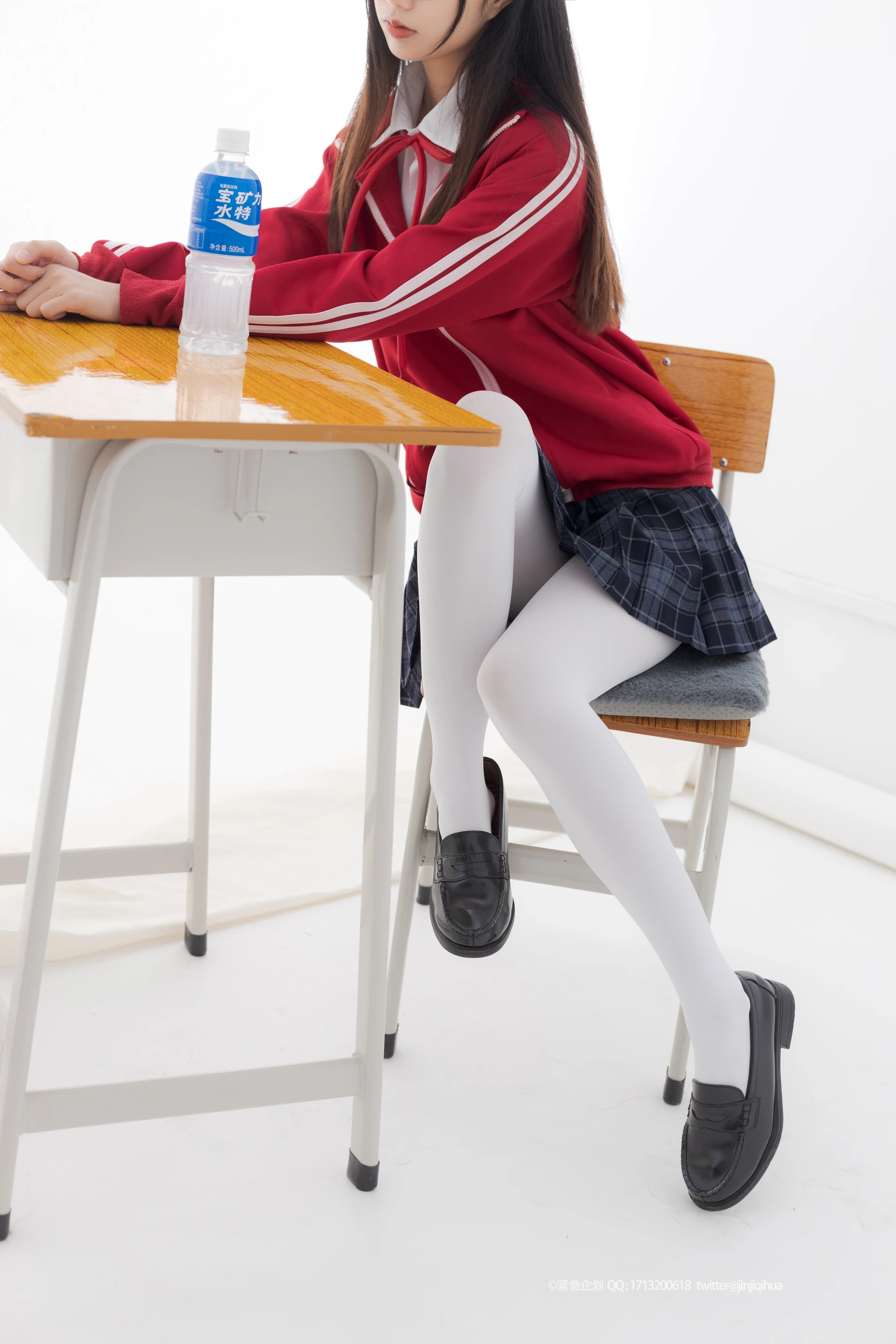 紧急企划 VOL.008 [108P1V-1.77G] 一只喵喵梓JK, JK制服, 一只喵喵梓, 制服, 学生装, 白丝, 紧急企划, 美腿, 美足