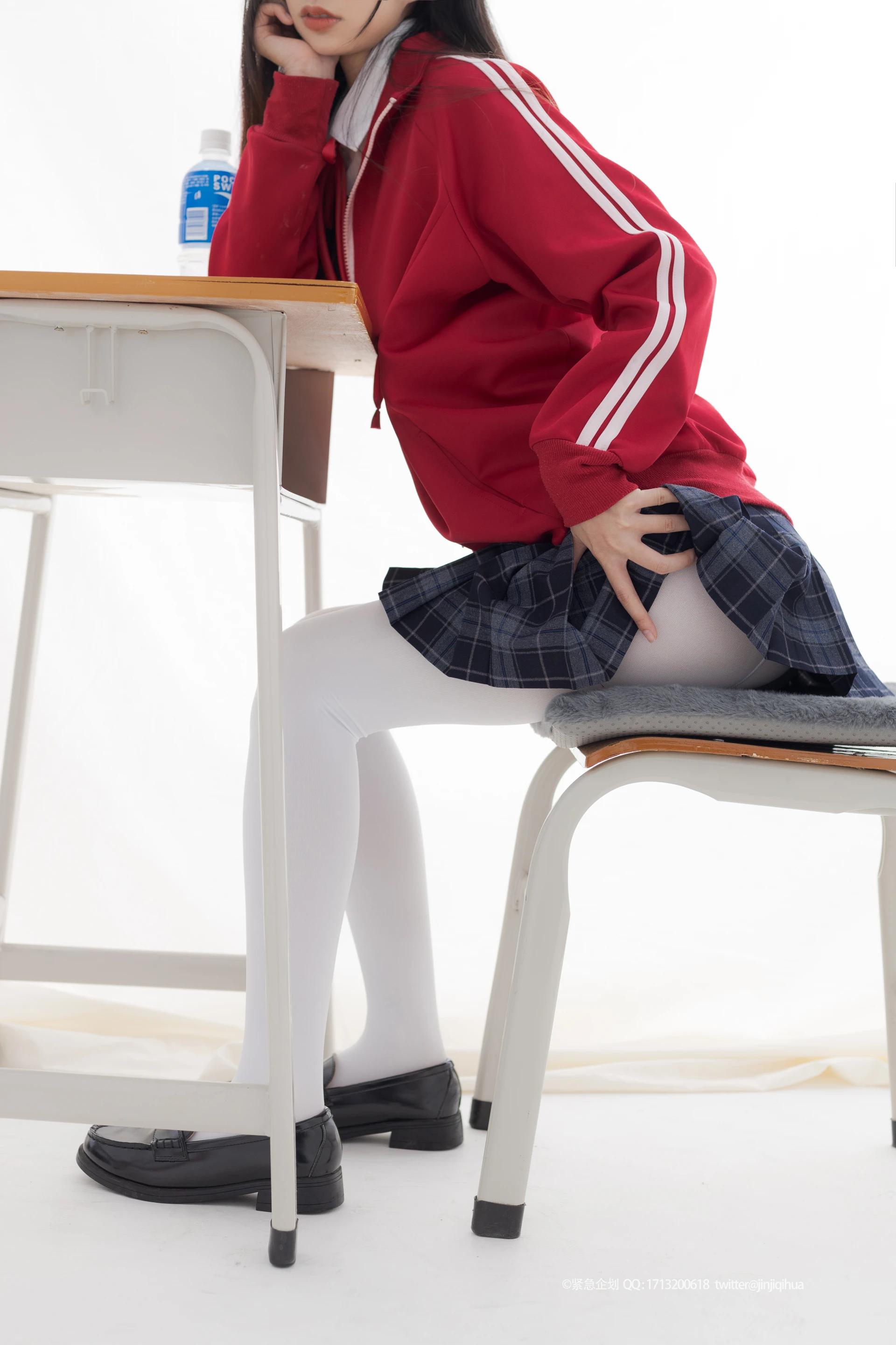 紧急企划 VOL.008 [108P1V-1.77G] 一只喵喵梓JK, JK制服, 一只喵喵梓, 制服, 学生装, 白丝, 紧急企划, 美腿, 美足