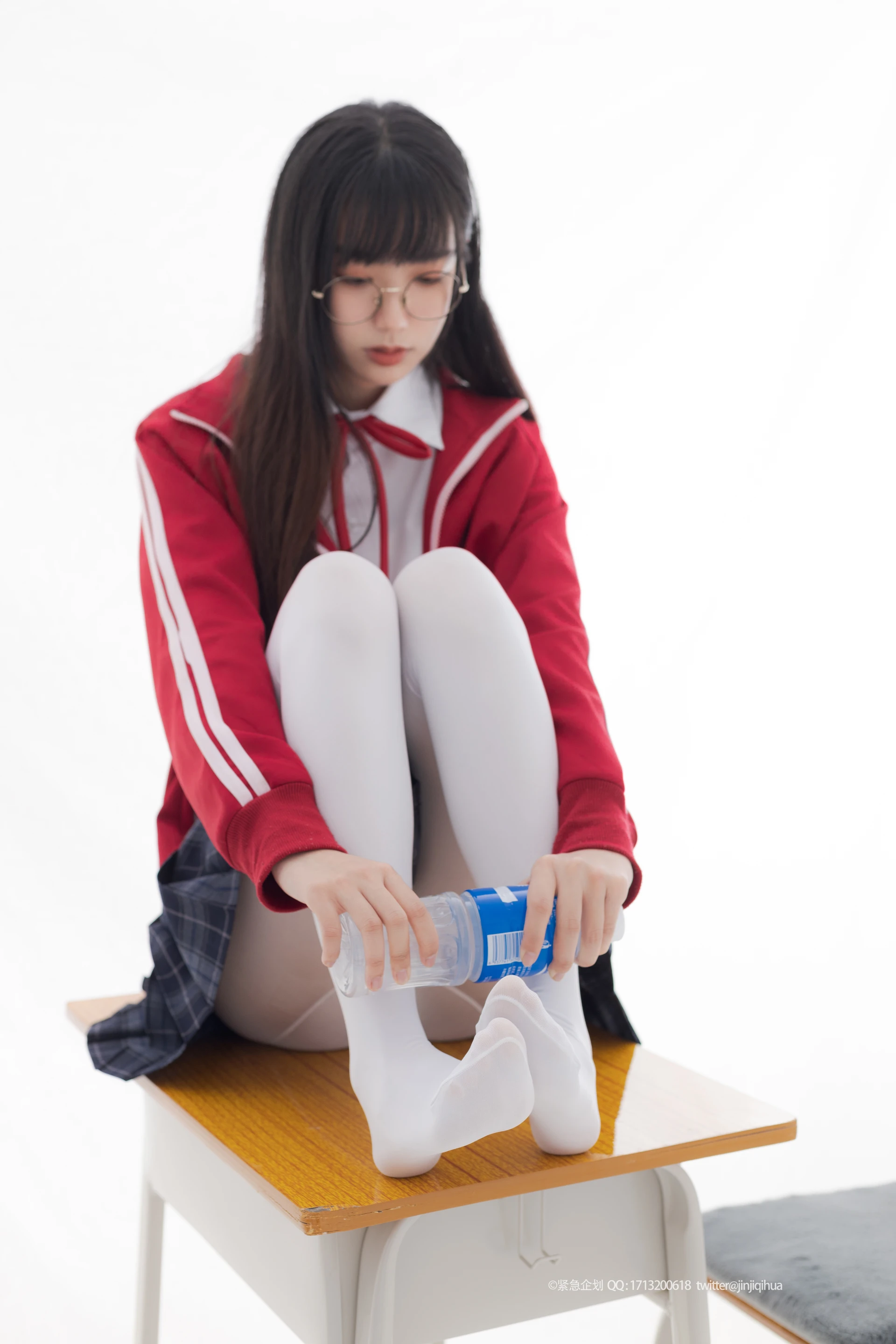 紧急企划 VOL.008 [108P1V-1.77G] 一只喵喵梓JK, JK制服, 一只喵喵梓, 制服, 学生装, 白丝, 紧急企划, 美腿, 美足