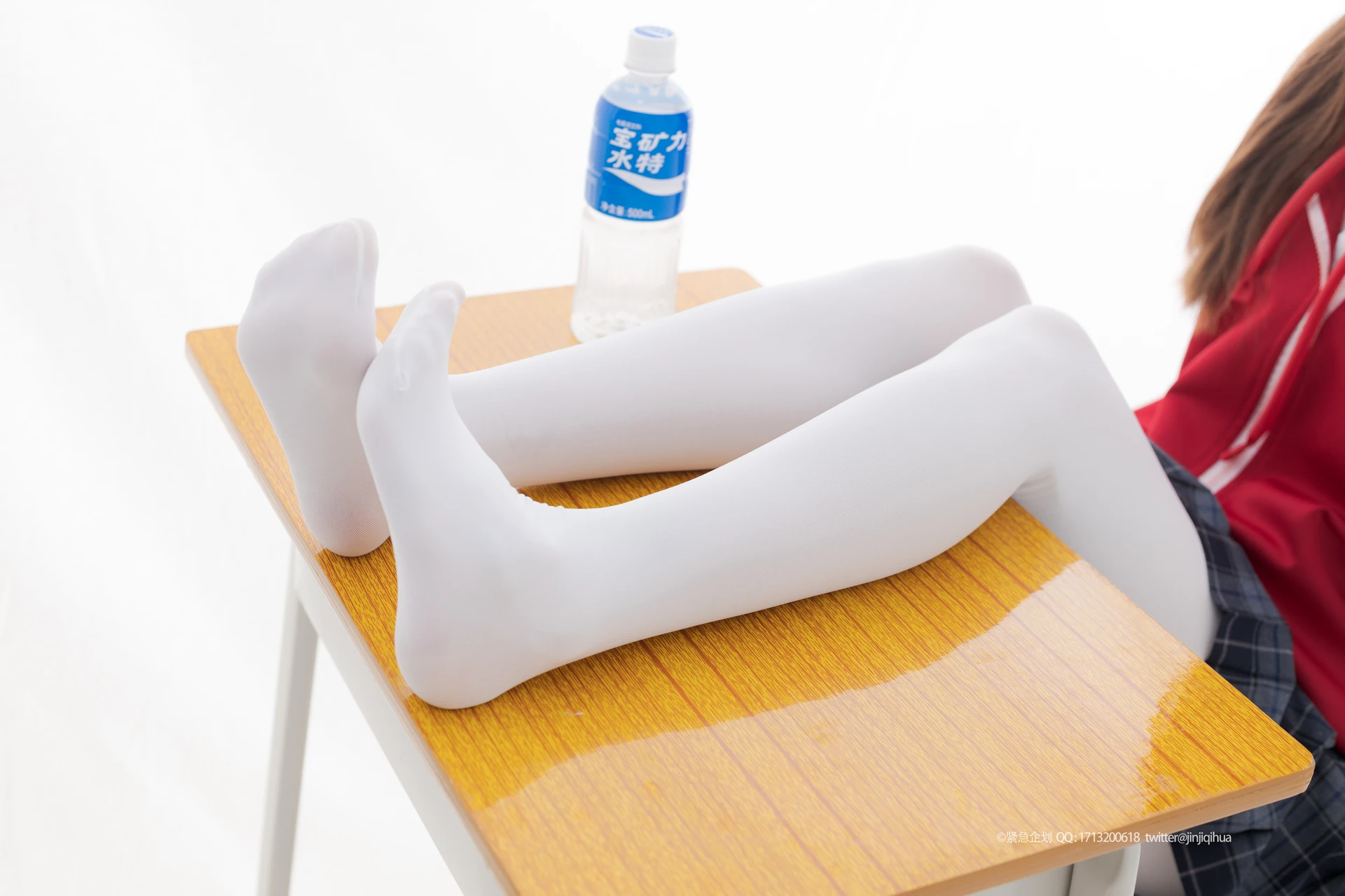 紧急企划 VOL.008 [108P1V-1.77G] 一只喵喵梓JK, JK制服, 一只喵喵梓, 制服, 学生装, 白丝, 紧急企划, 美腿, 美足