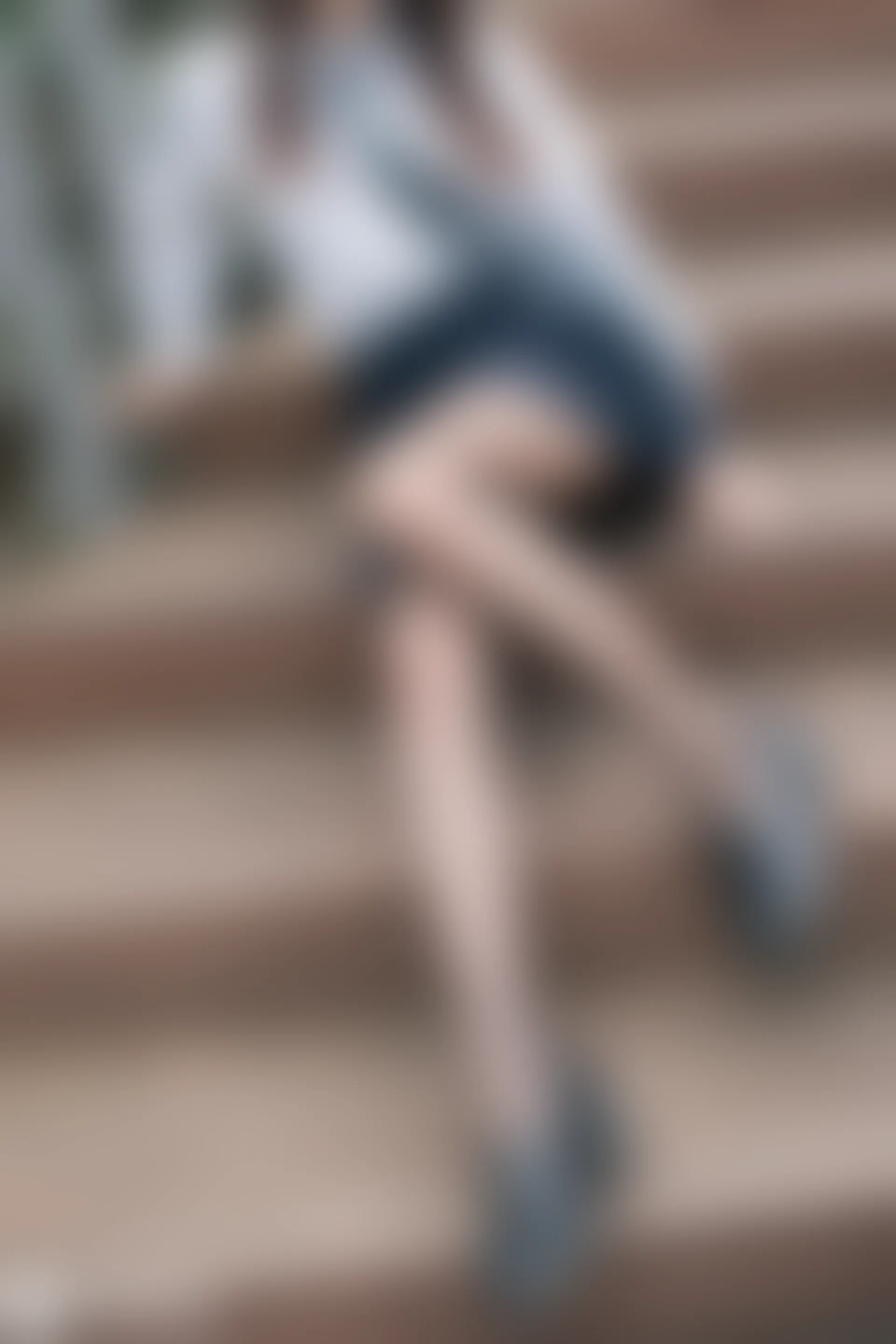 C20.006 黑丝制服少女 [37P-420MB]