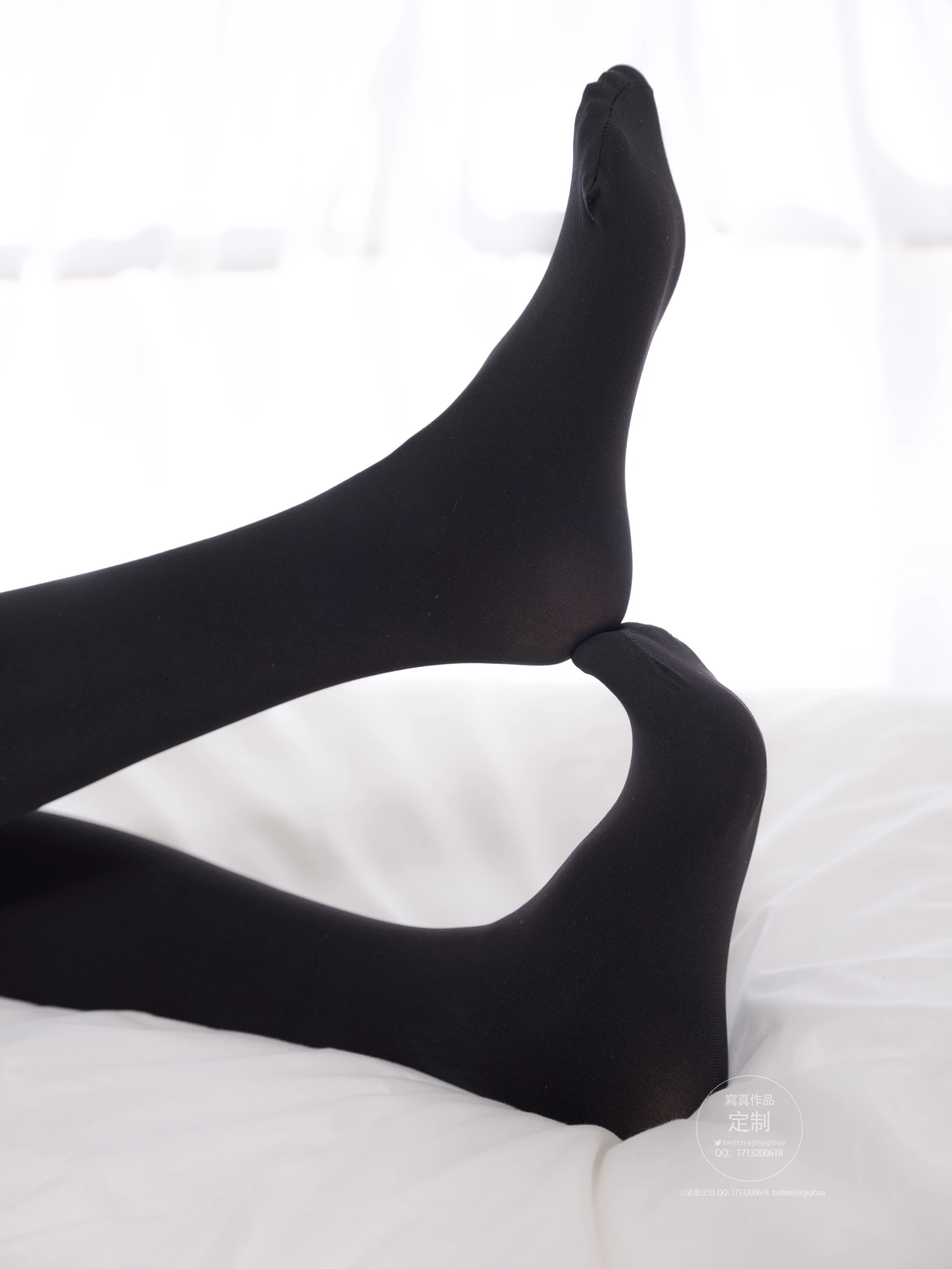 紧急企划 Y-001 [98P1V-3.56G] 黑丝网袜 JK制服 裸足 三倍快乐JK, JK制服, 森萝财团, 紧急企划, 美腿, 美足, 黑丝