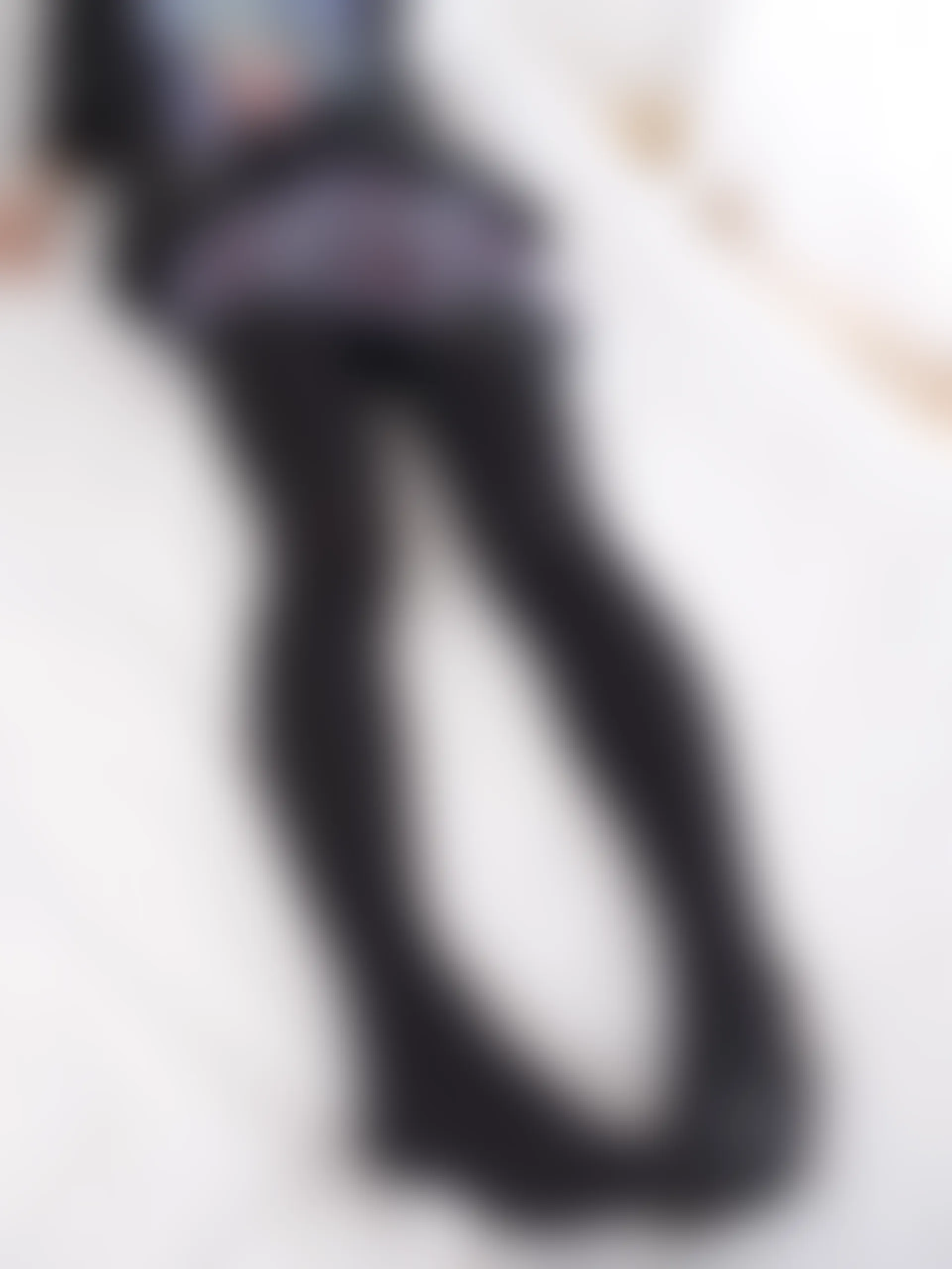 紧急企划 Y-001 [98P1V-3.56G] 黑丝网袜 JK制服 裸足 三倍快乐JK, JK制服, 森萝财团, 紧急企划, 美腿, 美足, 黑丝