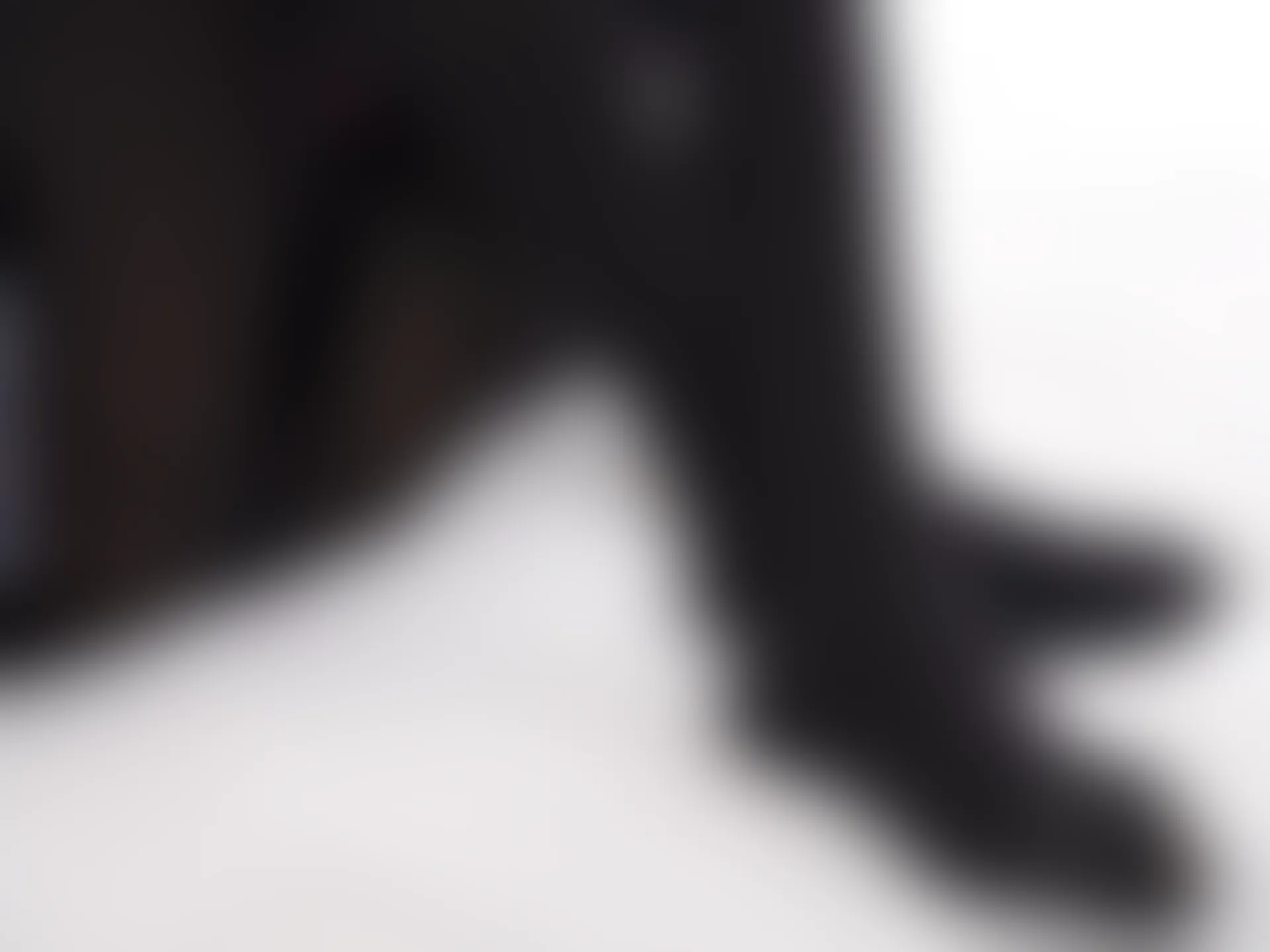 紧急企划 Y-001 [98P1V-3.56G] 黑丝网袜 JK制服 裸足 三倍快乐JK, JK制服, 森萝财团, 紧急企划, 美腿, 美足, 黑丝