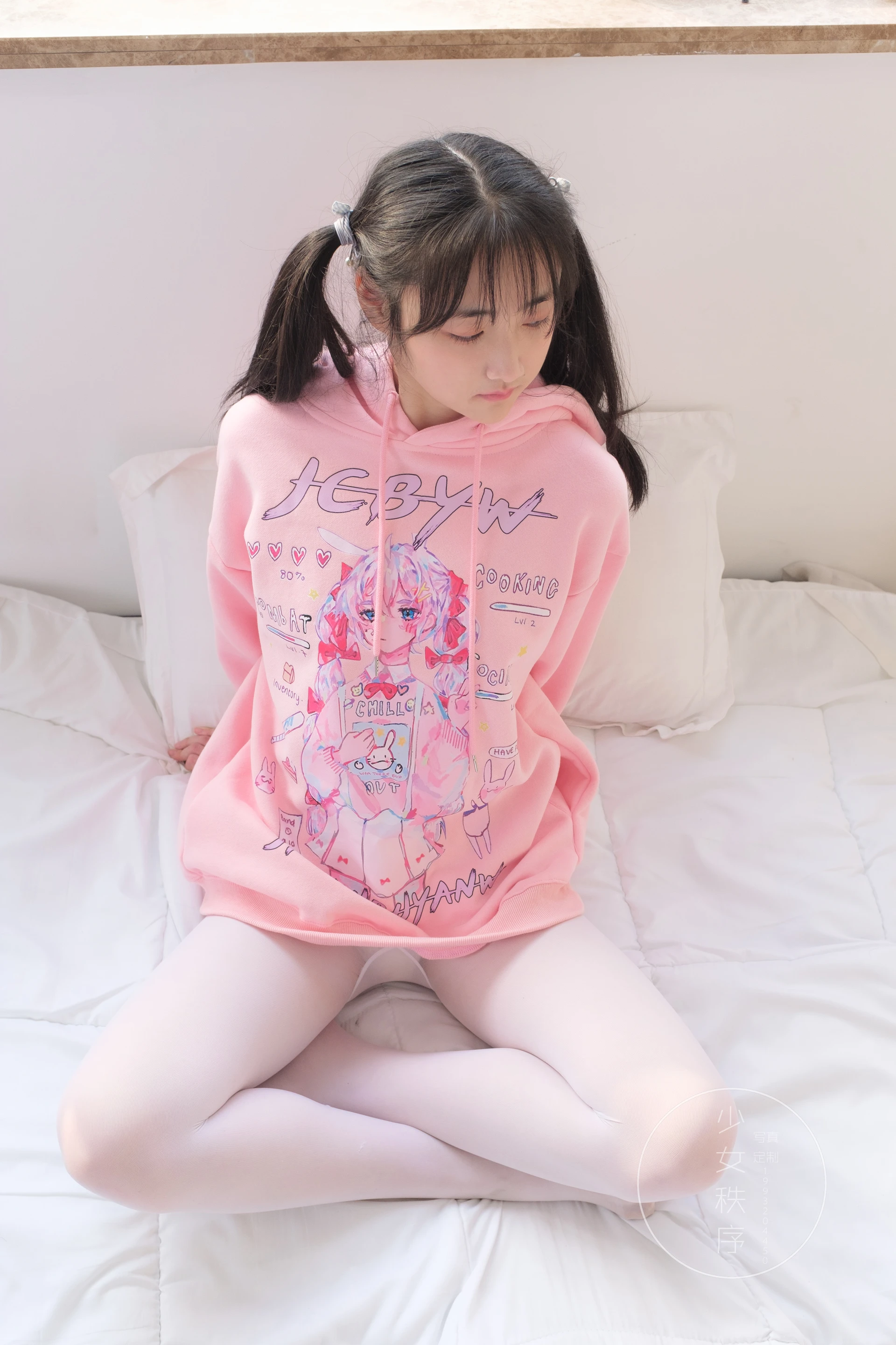 少女秩序 VOL.20 双马尾粉色可爱白丝[68P-557.8M]双马尾, 可爱, 少女秩序, 白丝, 美腿, 美足