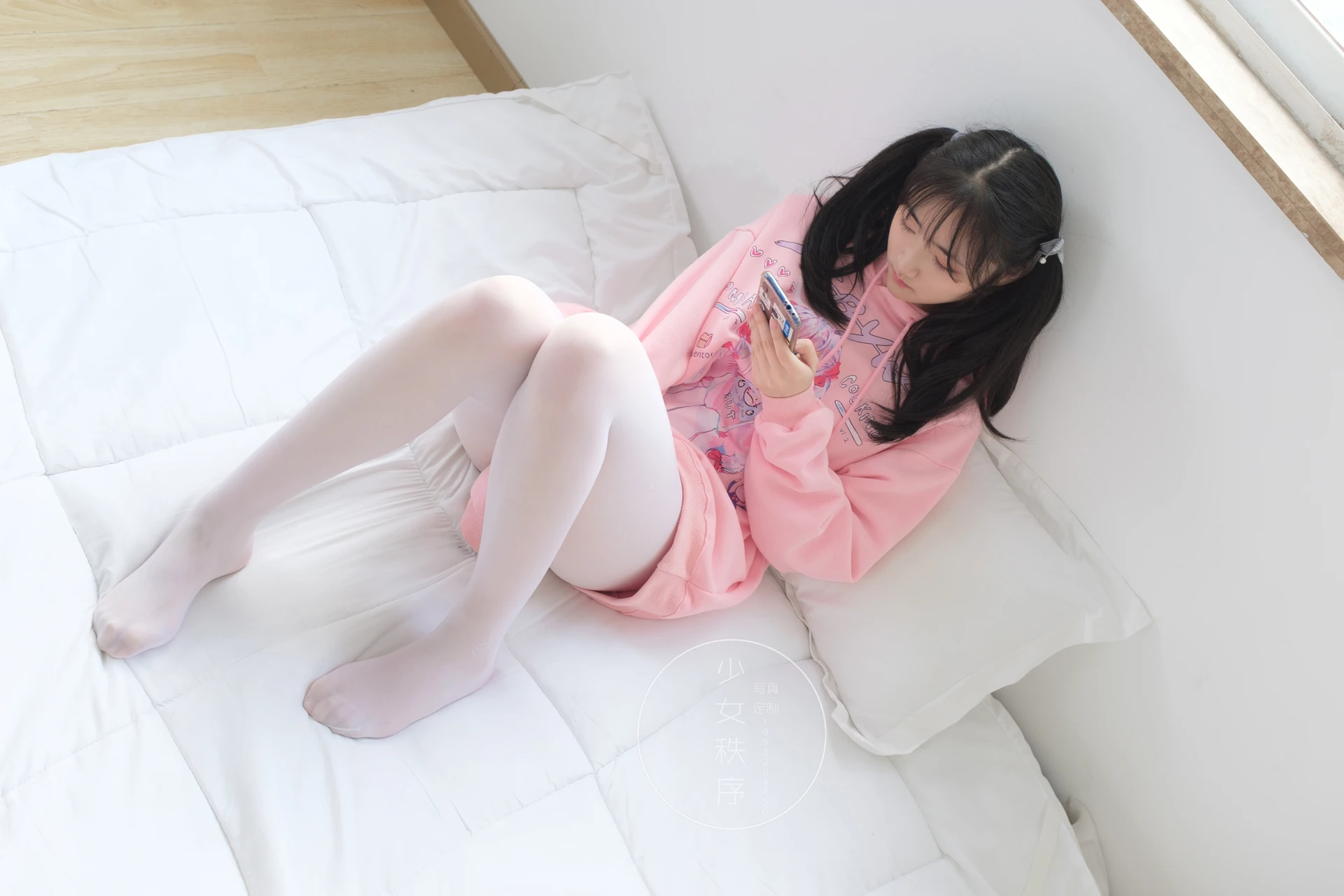 少女秩序 VOL.20 双马尾粉色可爱白丝[68P-557.8M]双马尾, 可爱, 少女秩序, 白丝, 美腿, 美足
