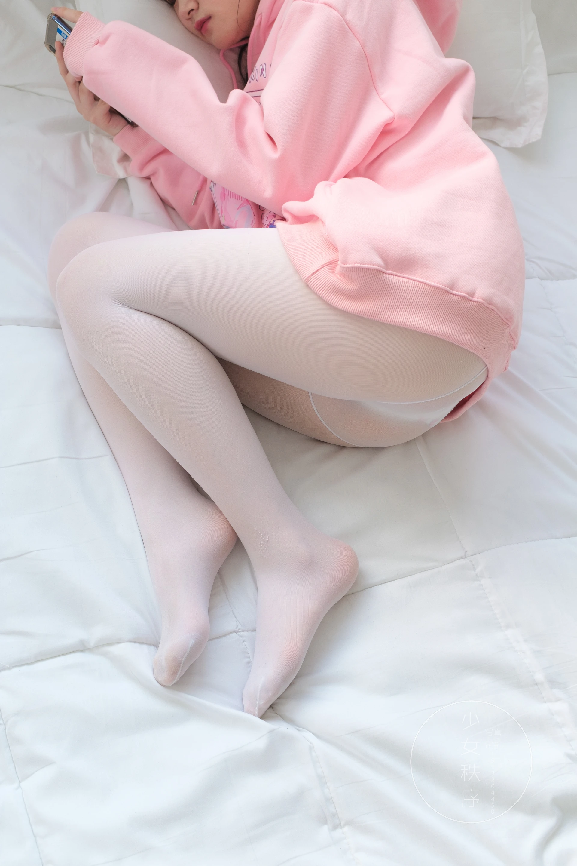 少女秩序 VOL.20 双马尾粉色可爱白丝[68P-557.8M]双马尾, 可爱, 少女秩序, 白丝, 美腿, 美足