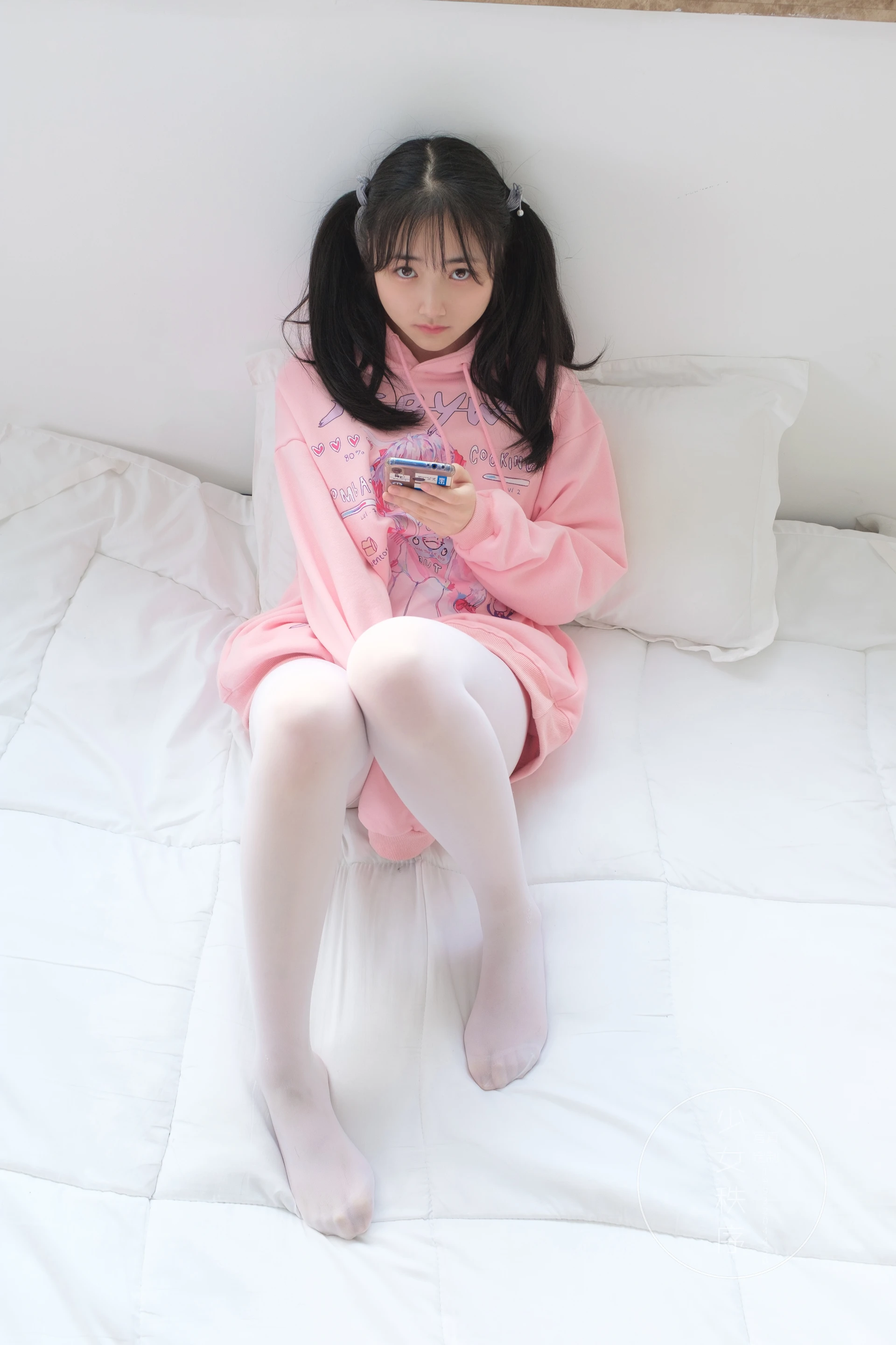 少女秩序 VOL.20 双马尾粉色可爱白丝[68P-557.8M]双马尾, 可爱, 少女秩序, 白丝, 美腿, 美足
