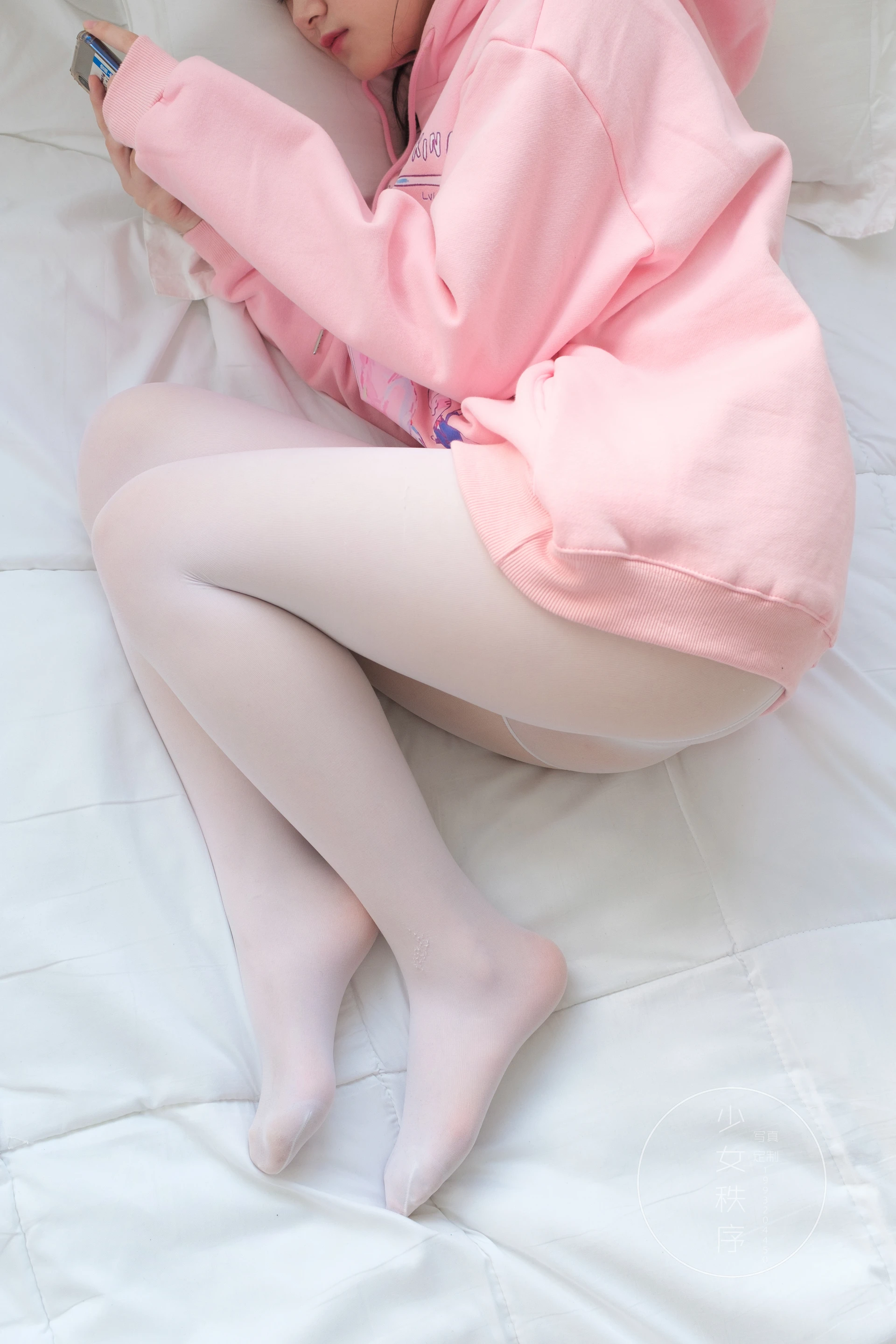 少女秩序 VOL.20 双马尾粉色可爱白丝[68P-557.8M]双马尾, 可爱, 少女秩序, 白丝, 美腿, 美足