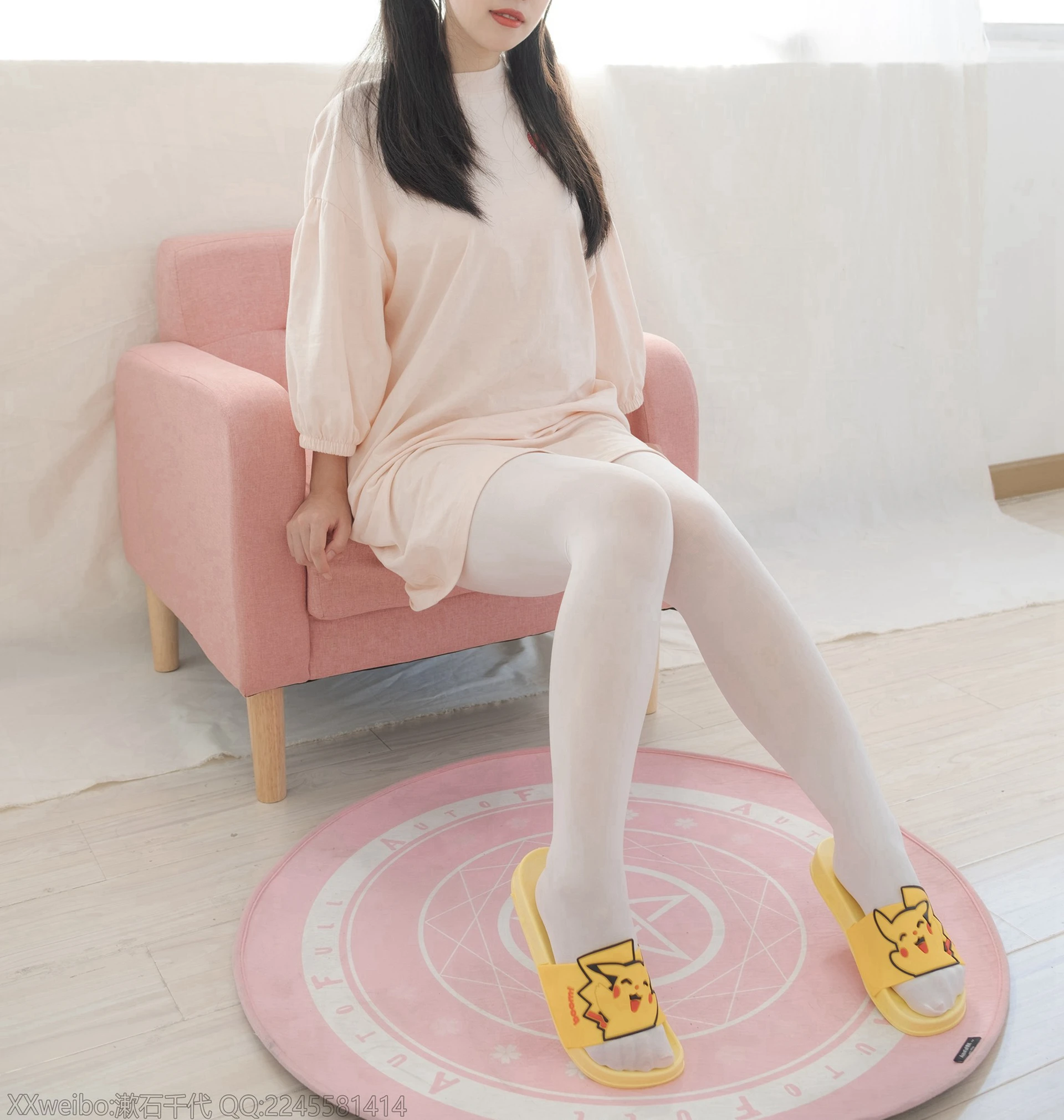 轻兰映画 HANA.004 可爱白丝[74P-364.8MB]可爱, 白丝, 美腿, 美足, 轻兰映画