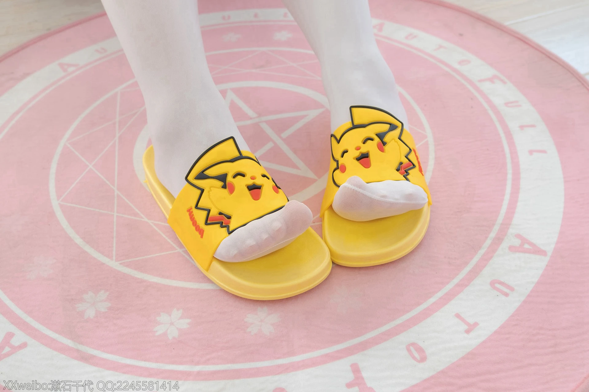 轻兰映画 HANA.004 可爱白丝[74P-364.8MB]可爱, 白丝, 美腿, 美足, 轻兰映画