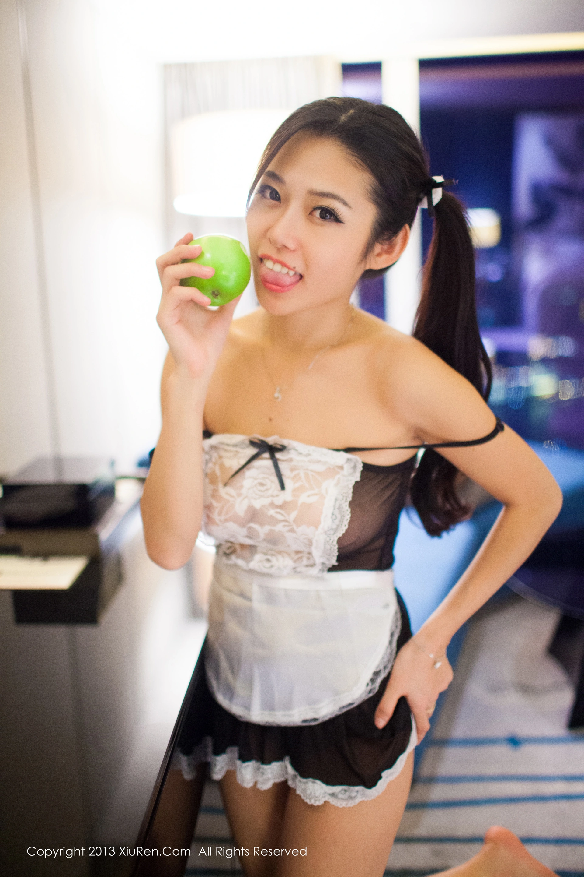 XiuRen秀人网 2013.12.31 No.076 luvian本能