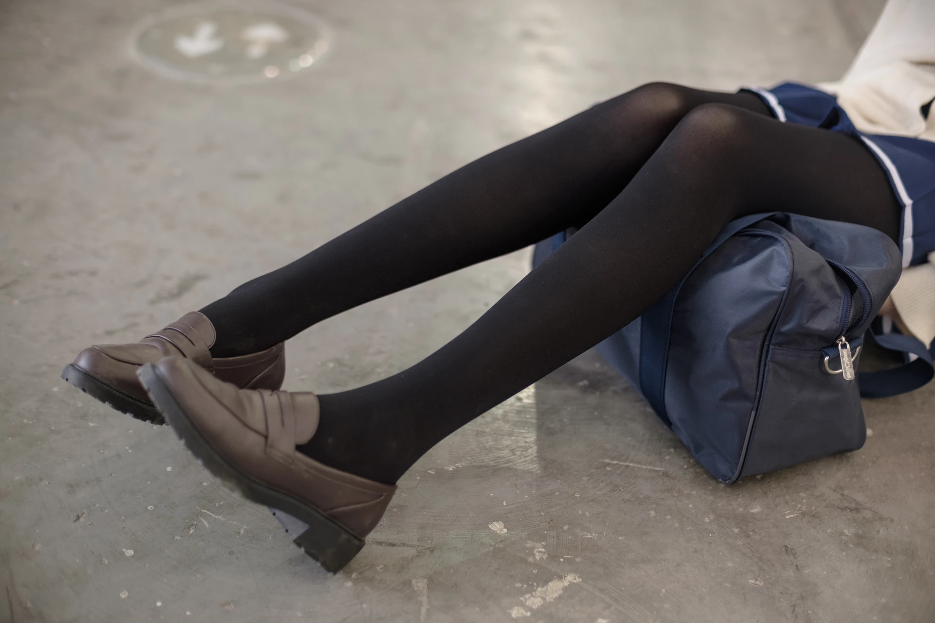 森萝财团 FREE-004 [24P-161M]校服, 森萝财团, 黑丝