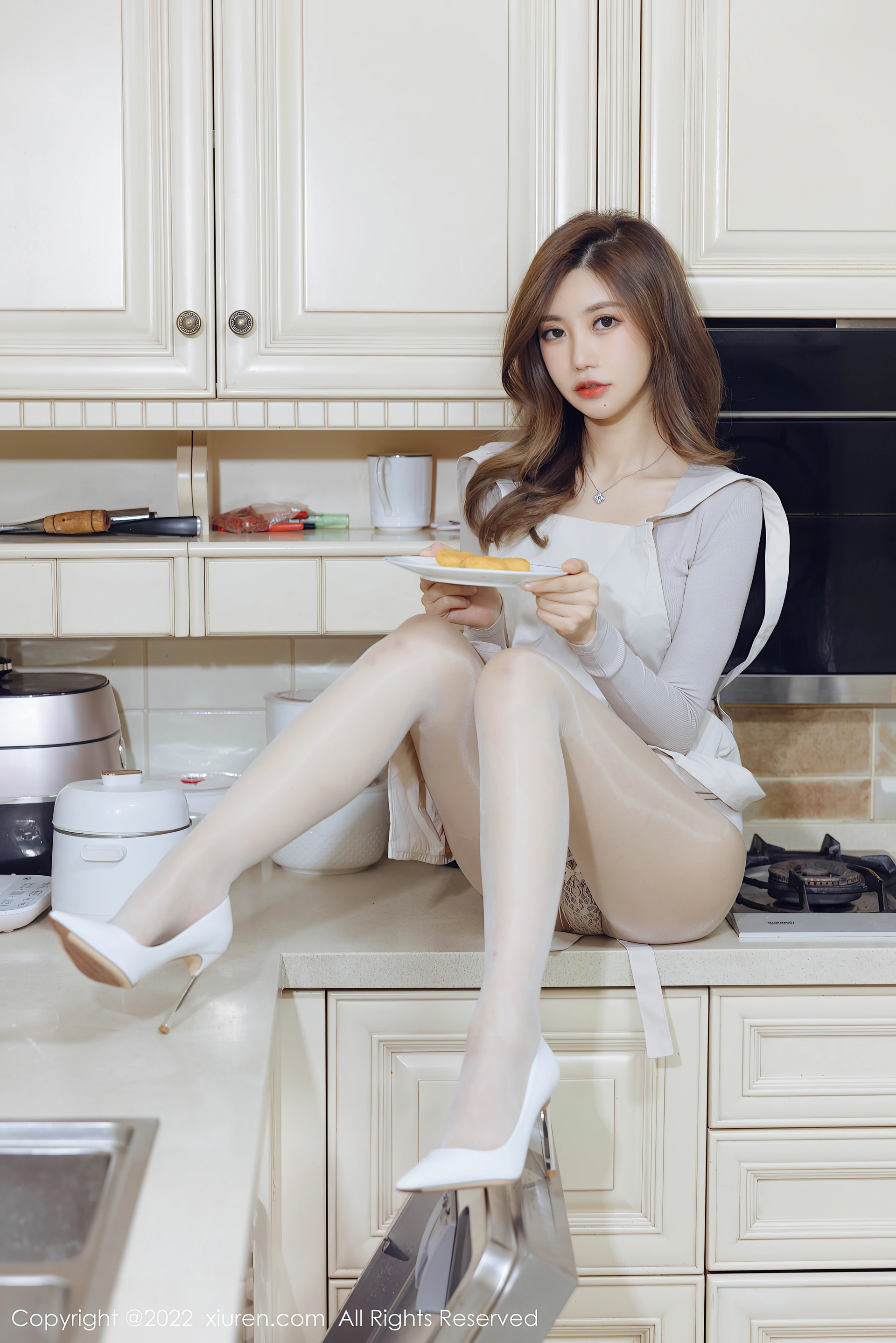 XiuRen秀人网 2022.01.07 No.4438 绮里嘉ula 性感美腿[63+1P 587MB]