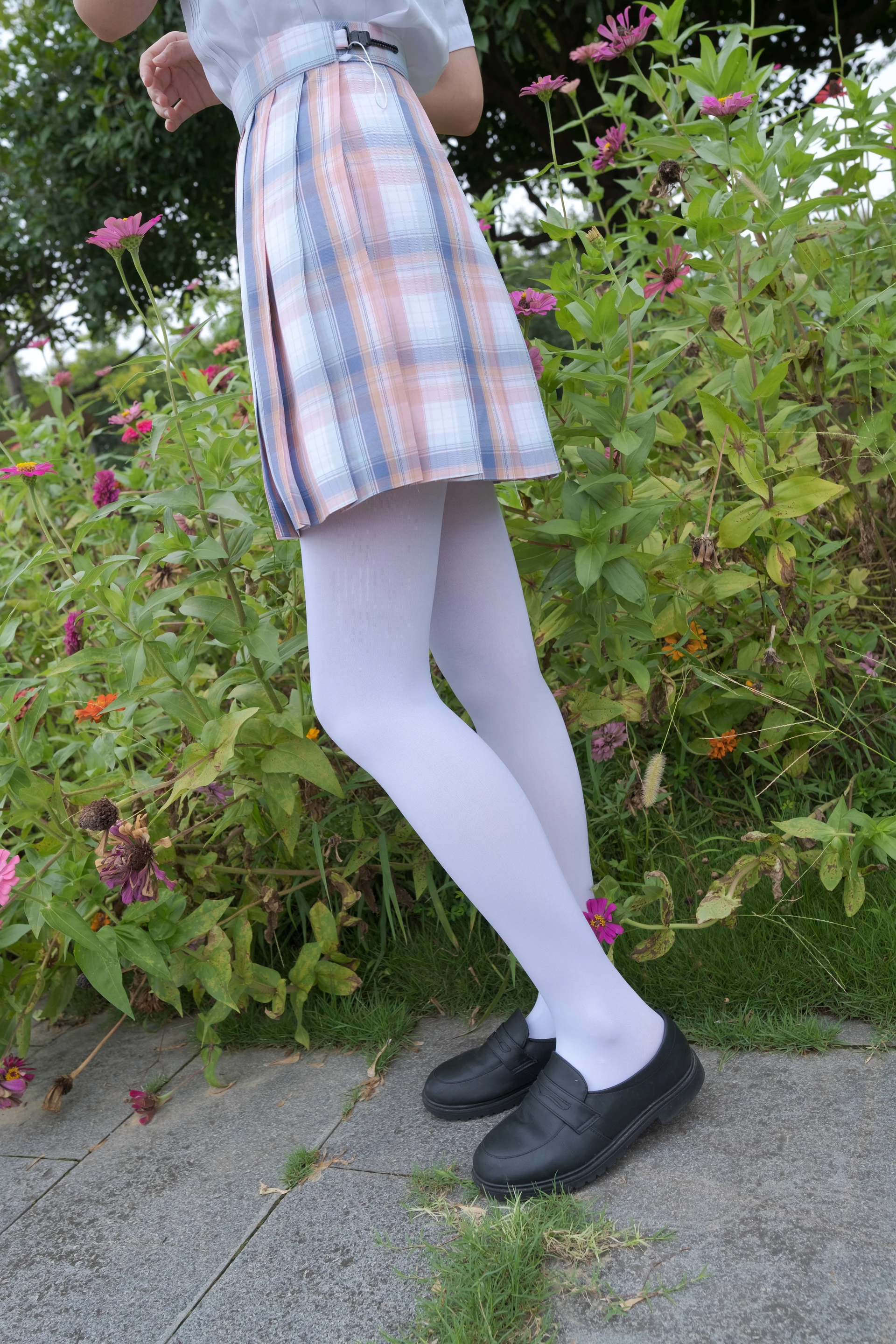 森萝财团 有料-48 双马尾白丝JK制服 13D+80D [139P2V-4.68G]JK制服, 双马尾, 有料, 森萝财团, 白丝, 美腿, 美足