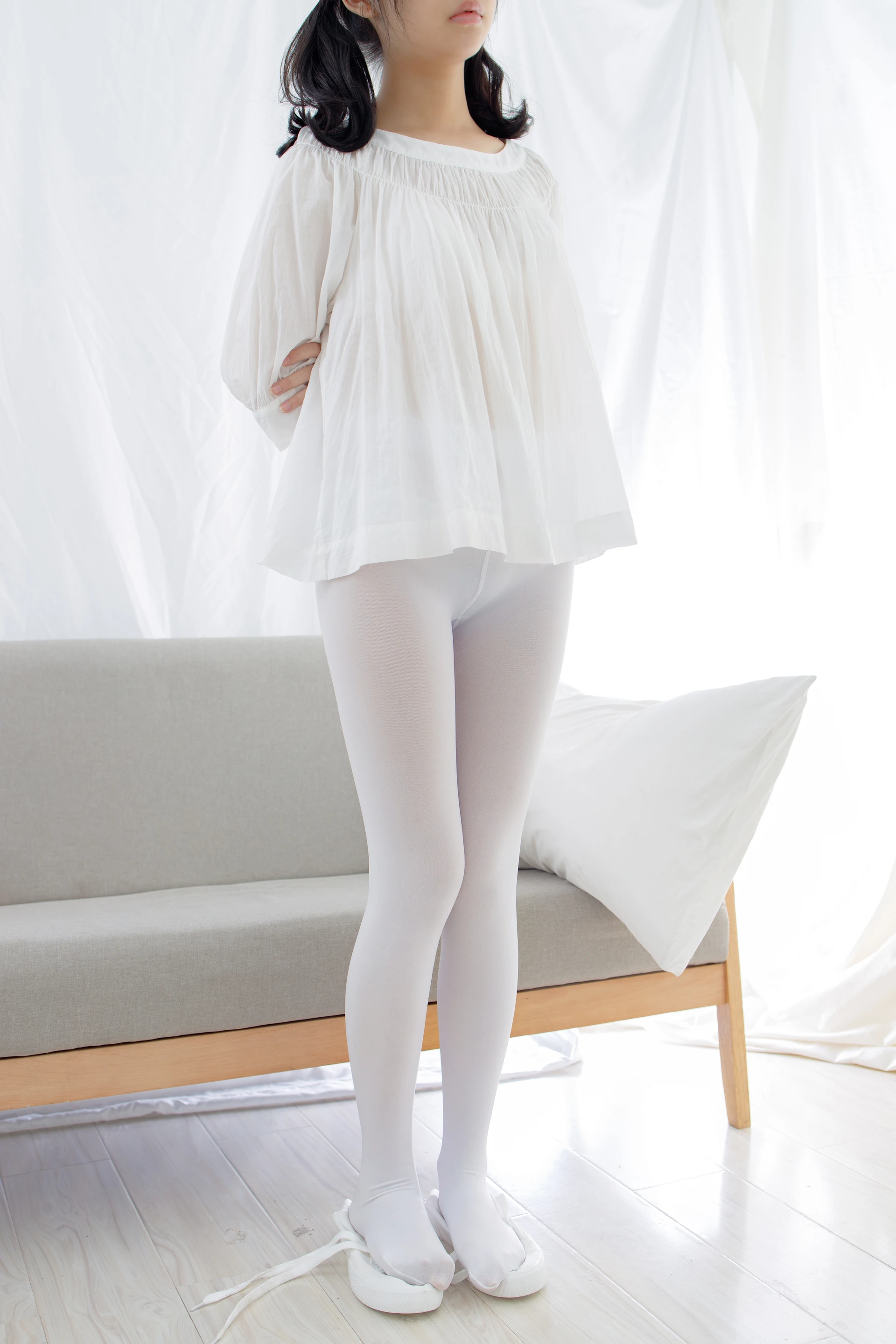 森萝财团 内部-002 白丝双马尾 [122P-1.68GB]