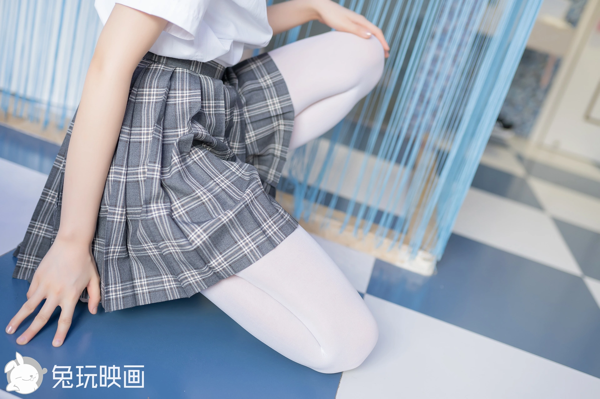 C50.001 JK白丝 [40P-95MB]