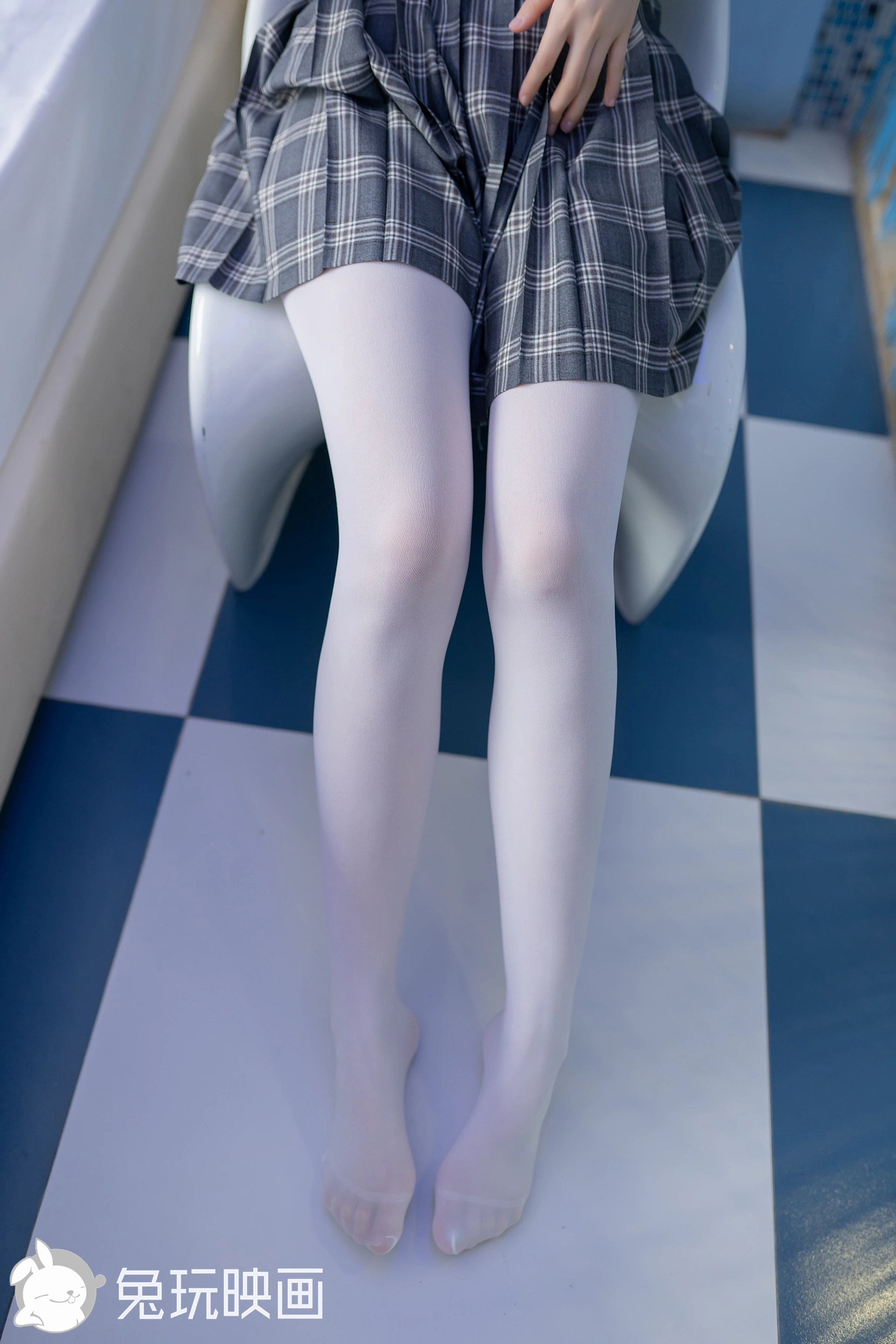 C50.001 JK白丝 [40P-95MB]