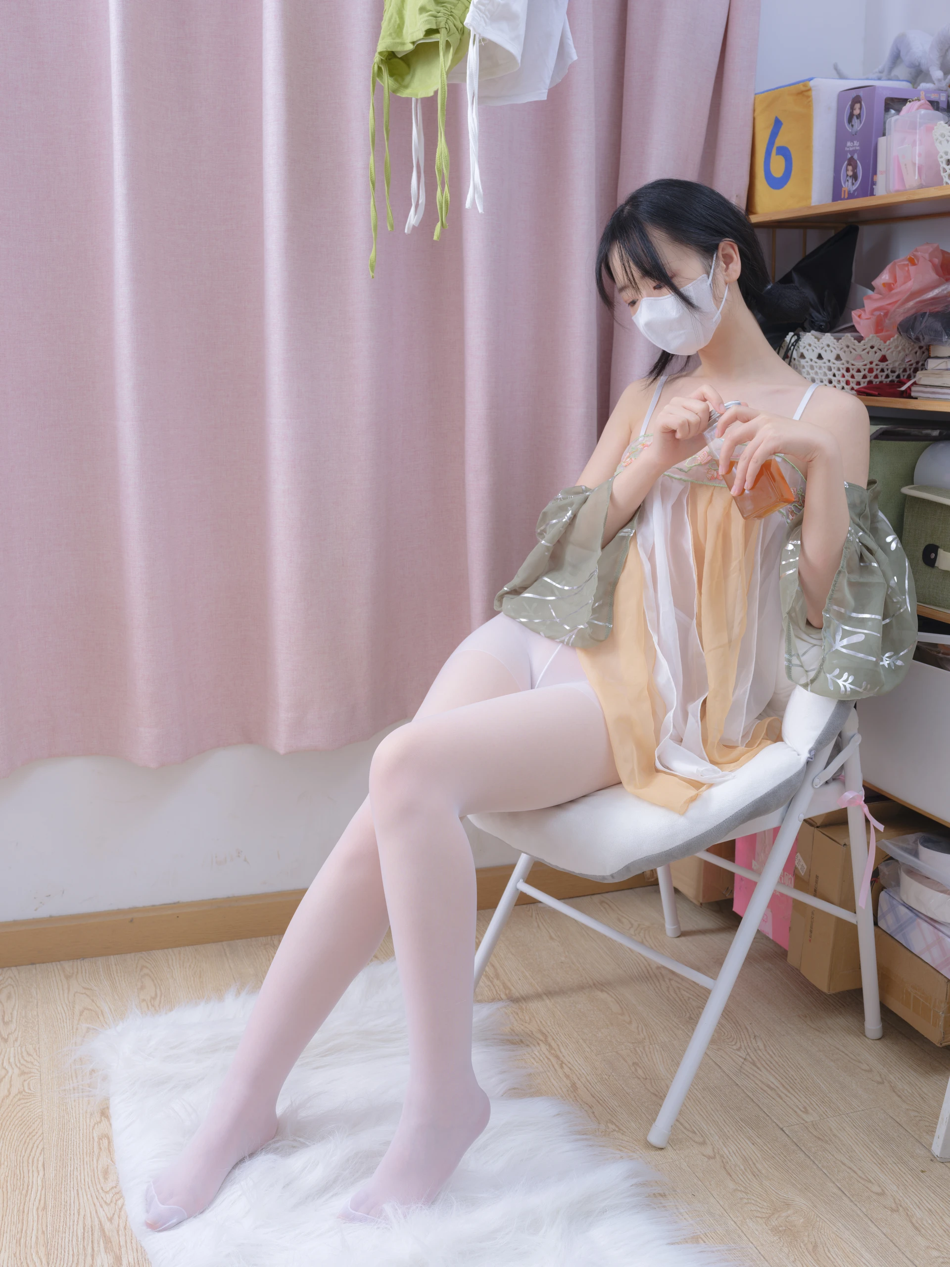 森萝财团 月下-08E 小夜 白丝汉服 [74P1V-5.58GB]
