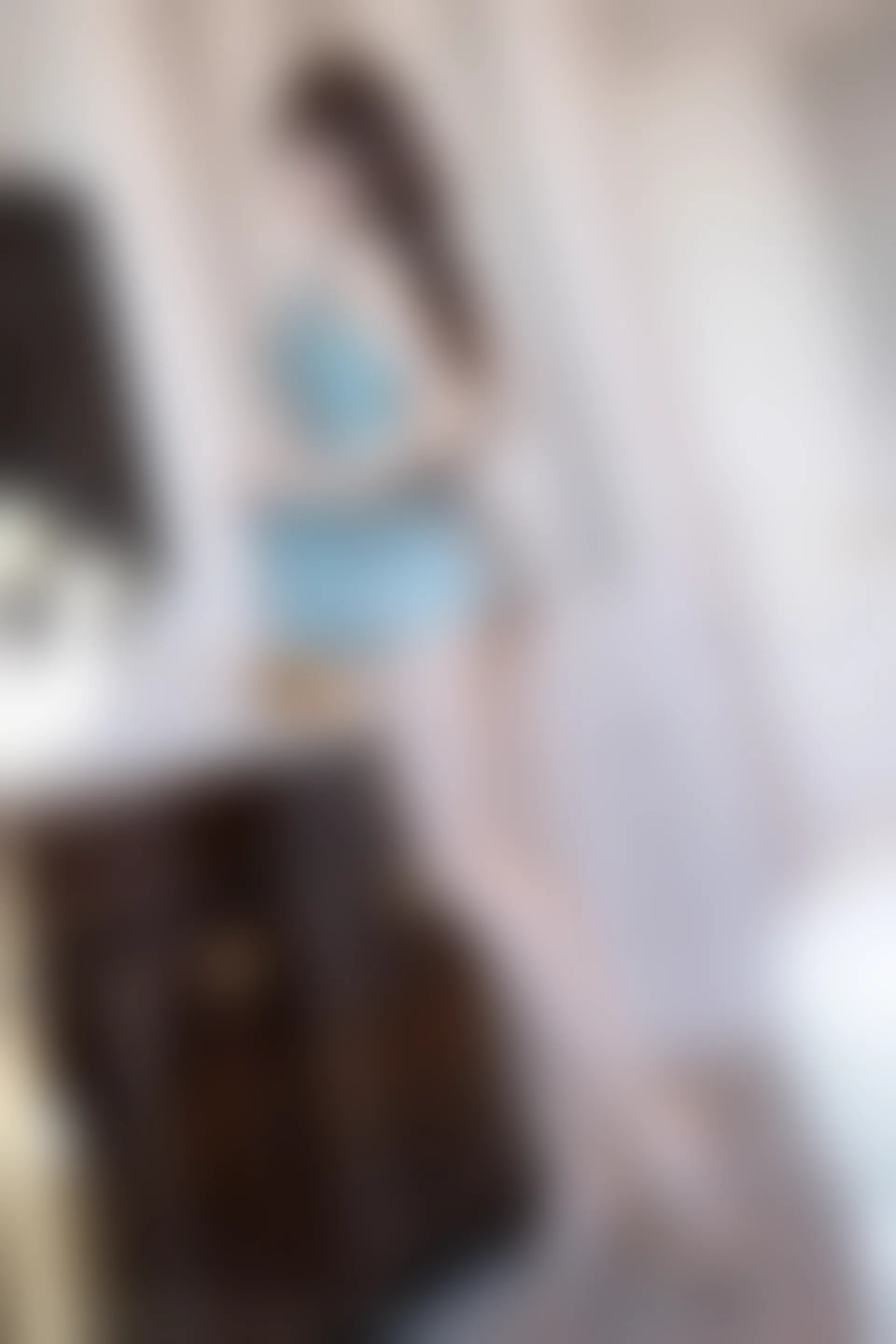 XiuRen秀人网 2021.10.14 No.4069 芝芝Booty 深圳旅拍[65+1P／584MB]