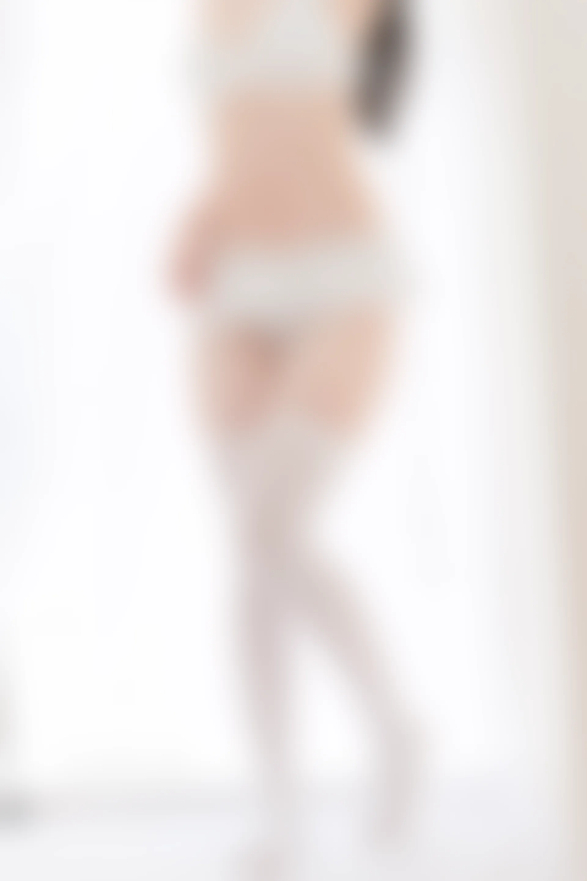 轻兰映画 Grand.009 [93P-307M]白丝, 美腿, 美足, 轻兰映画