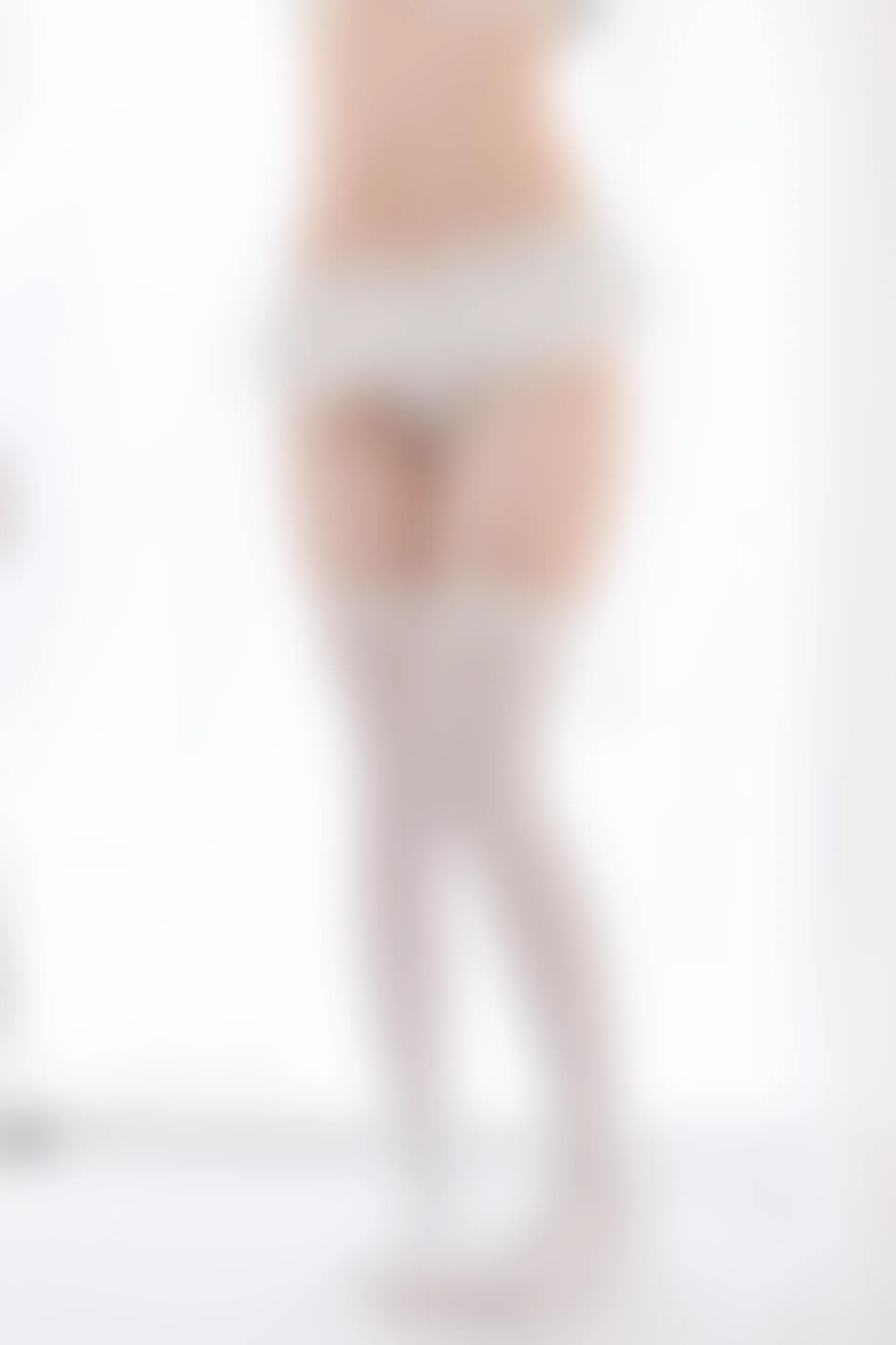 轻兰映画 Grand.009 [93P-307M]白丝, 美腿, 美足, 轻兰映画