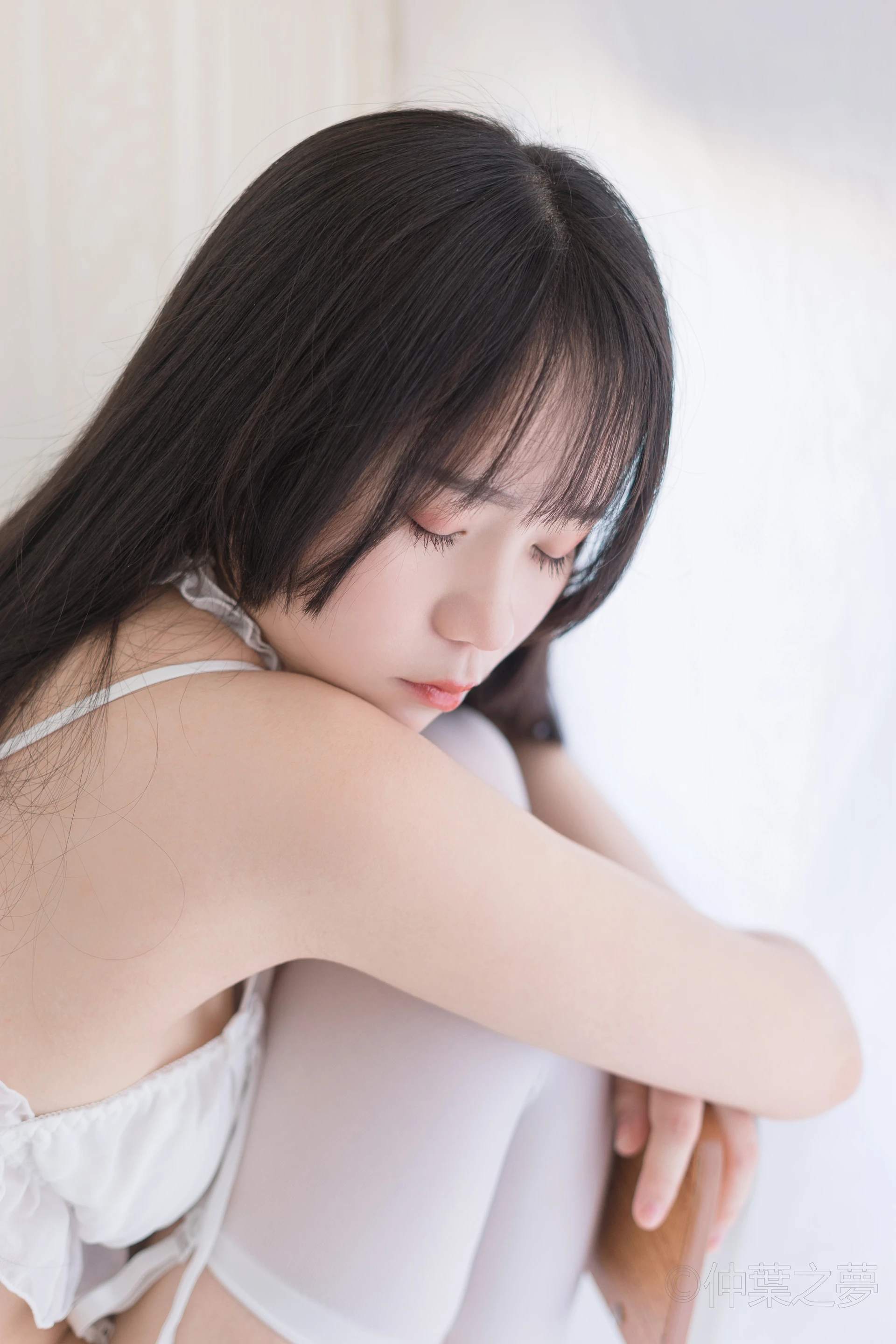 轻兰映画 Grand.009 [93P-307M]白丝, 美腿, 美足, 轻兰映画