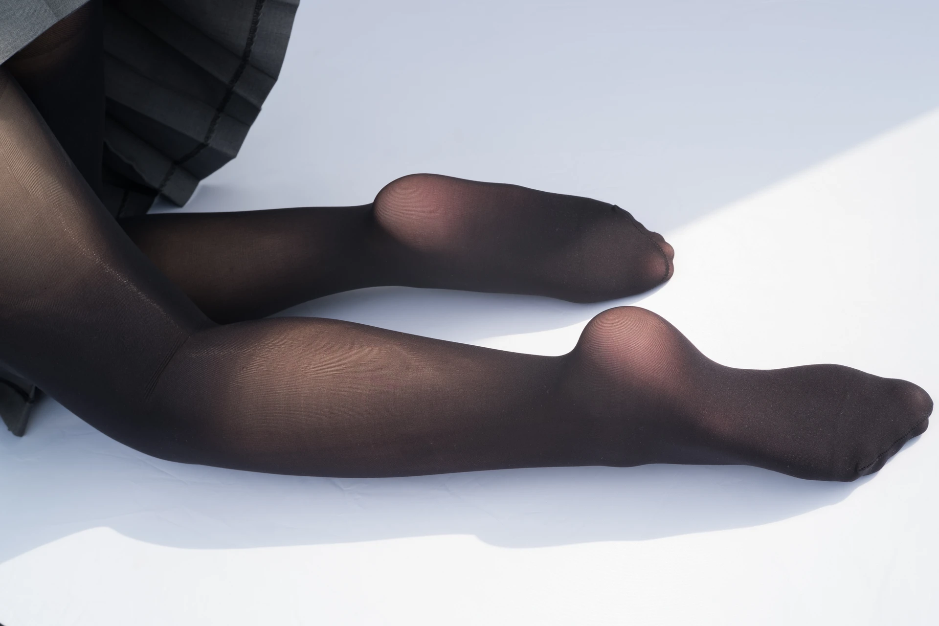 森萝财团 R15-031 [95P-508M]学生装, 森萝财团, 美腿, 黑丝