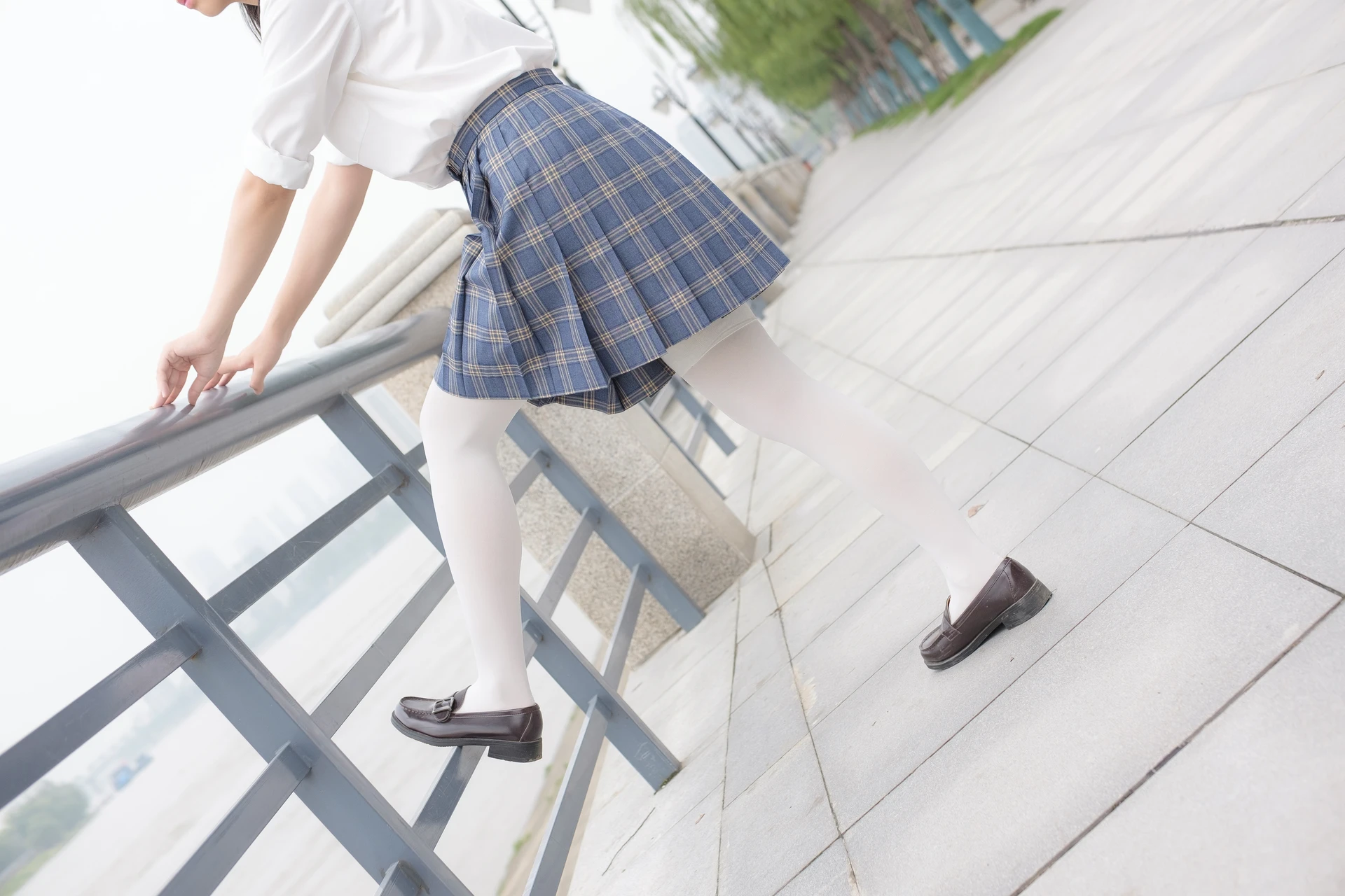 森萝财团 R15-039 [88P-772M]学生装, 森萝财团, 白丝, 美腿