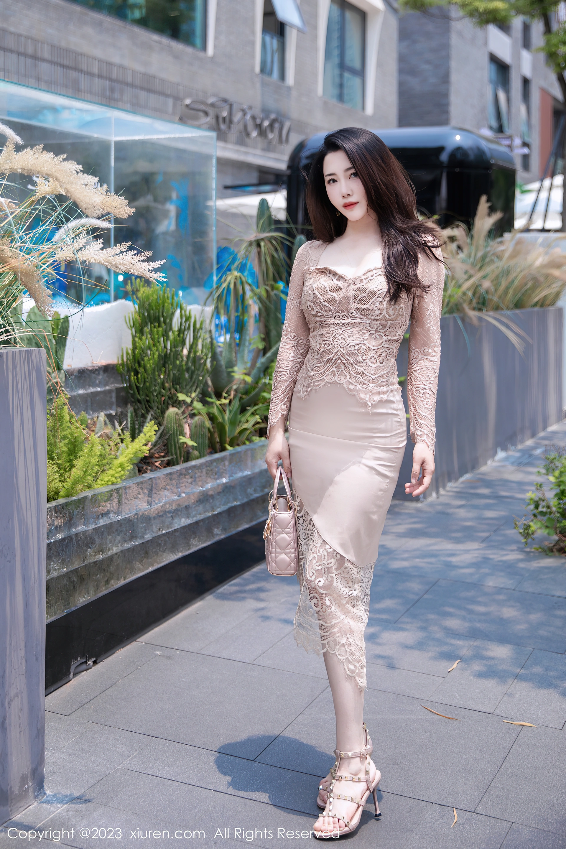 XIUREN秀人网 2023.08.11 NO.7216 严利娅Yuliya[89+1P／797MB]