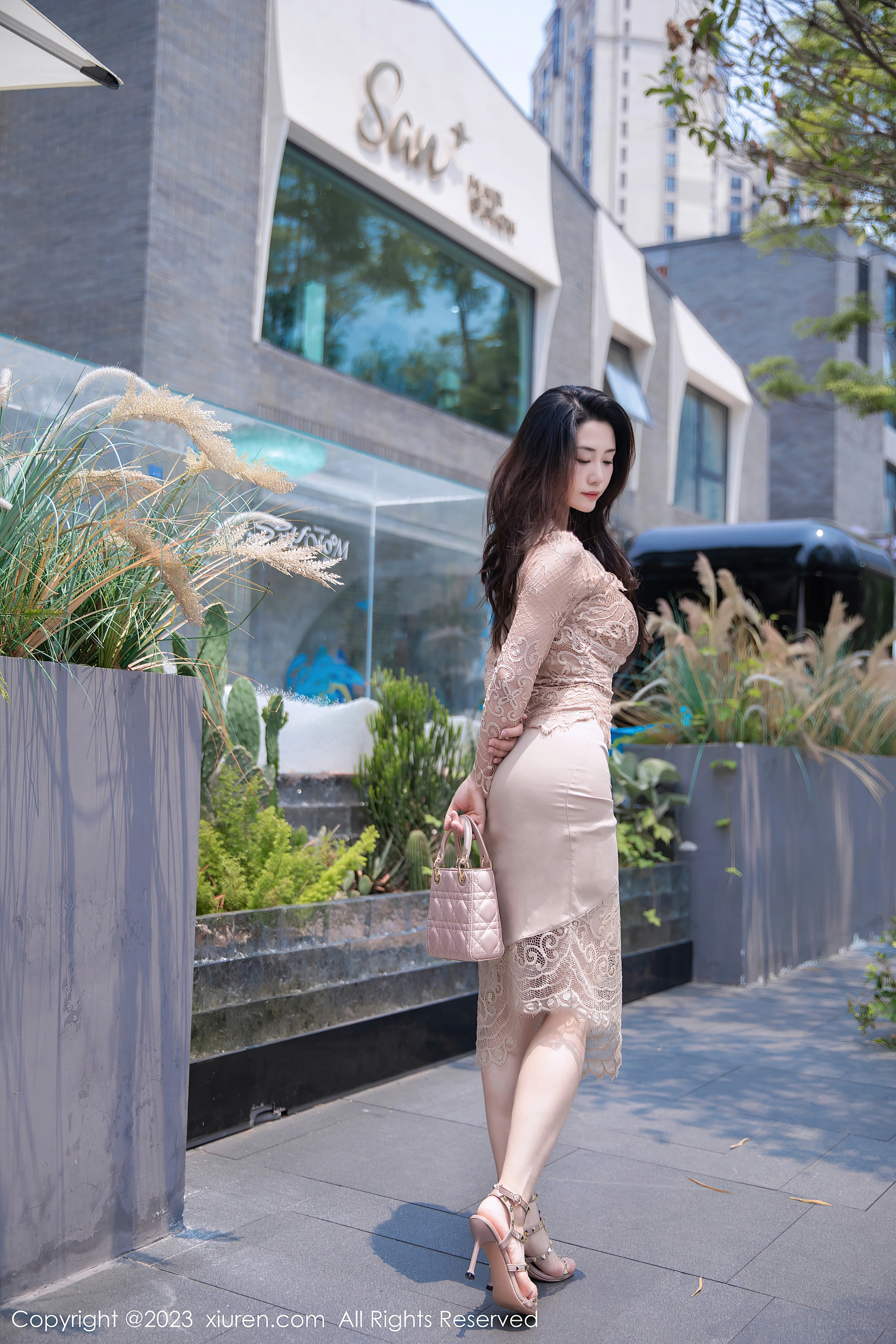 XIUREN秀人网 2023.08.11 NO.7216 严利娅Yuliya[89+1P／797MB]