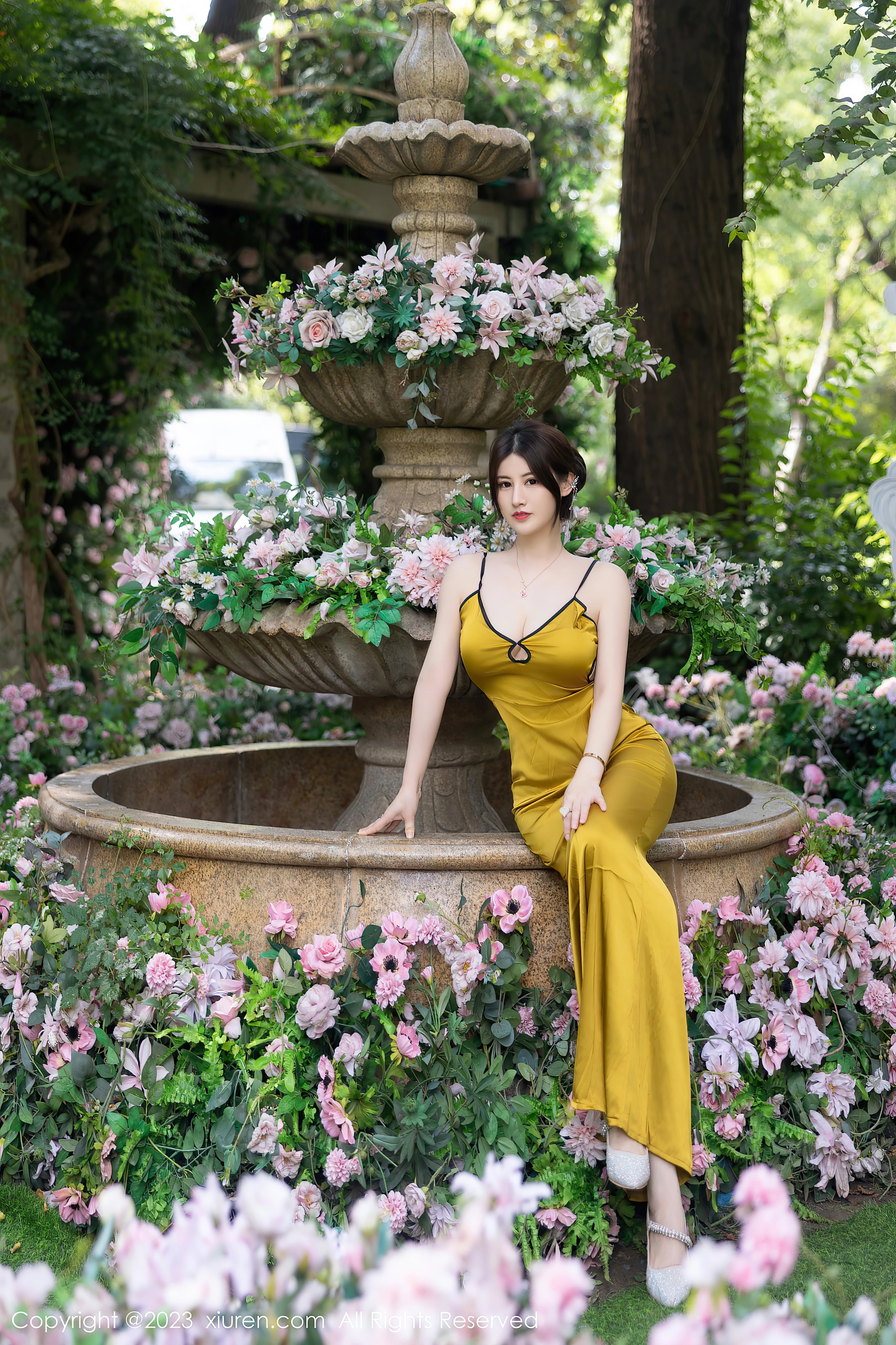 XIUREN秀人网 2023.08.29 NO.7302 诗诗kiki[83+1P／780MB]