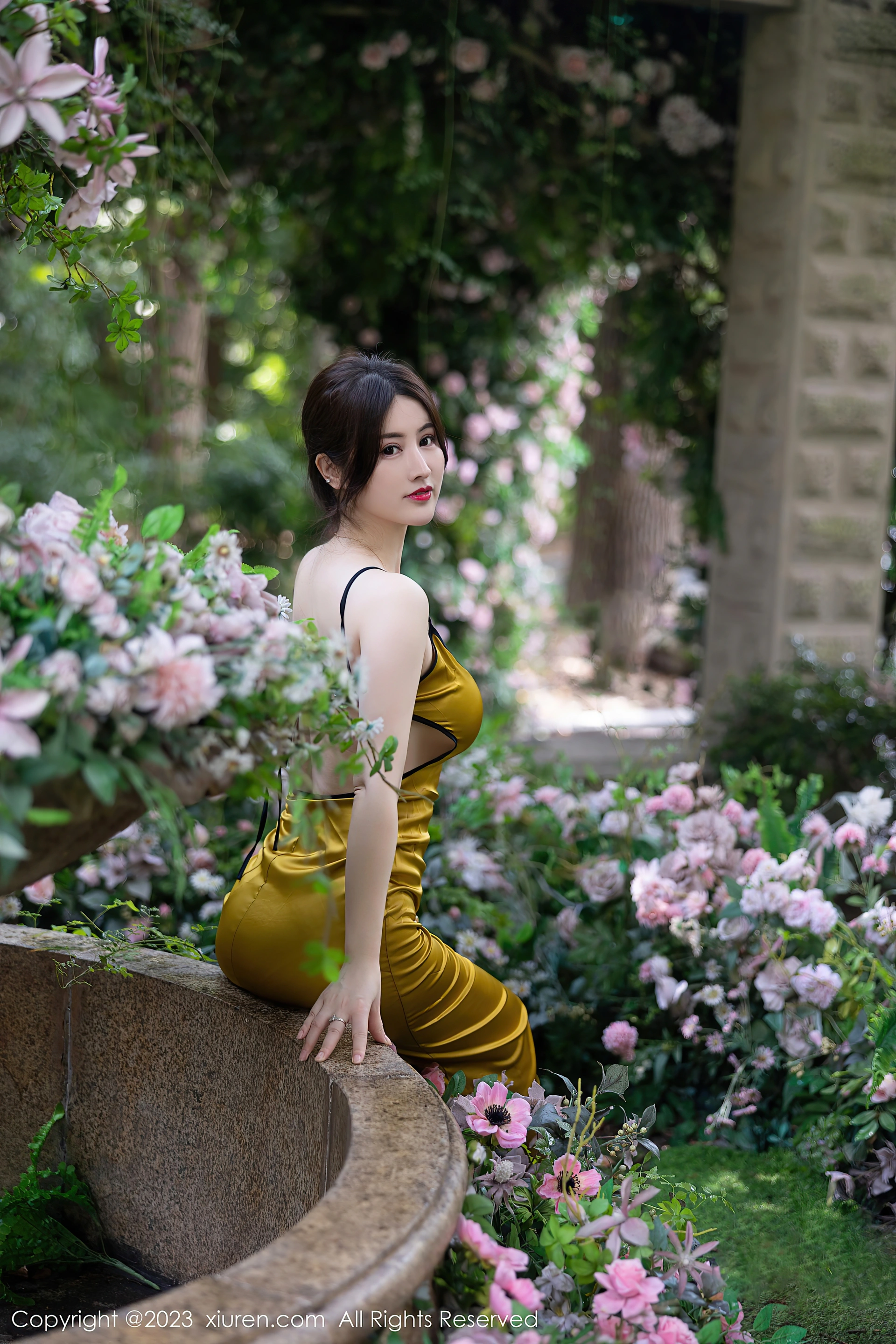 XIUREN秀人网 2023.08.29 NO.7302 诗诗kiki[83+1P／780MB]