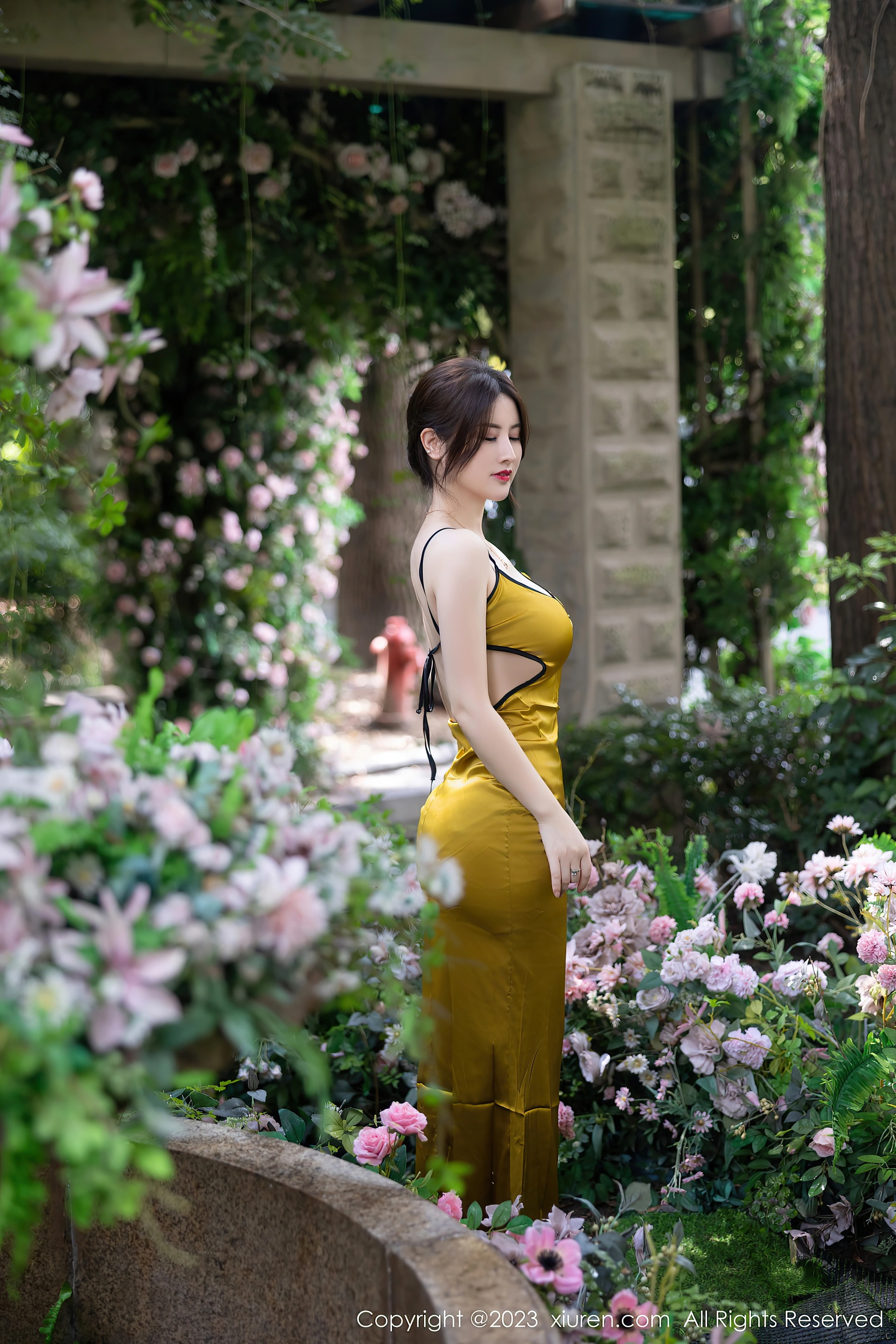 XIUREN秀人网 2023.08.29 NO.7302 诗诗kiki[83+1P／780MB]