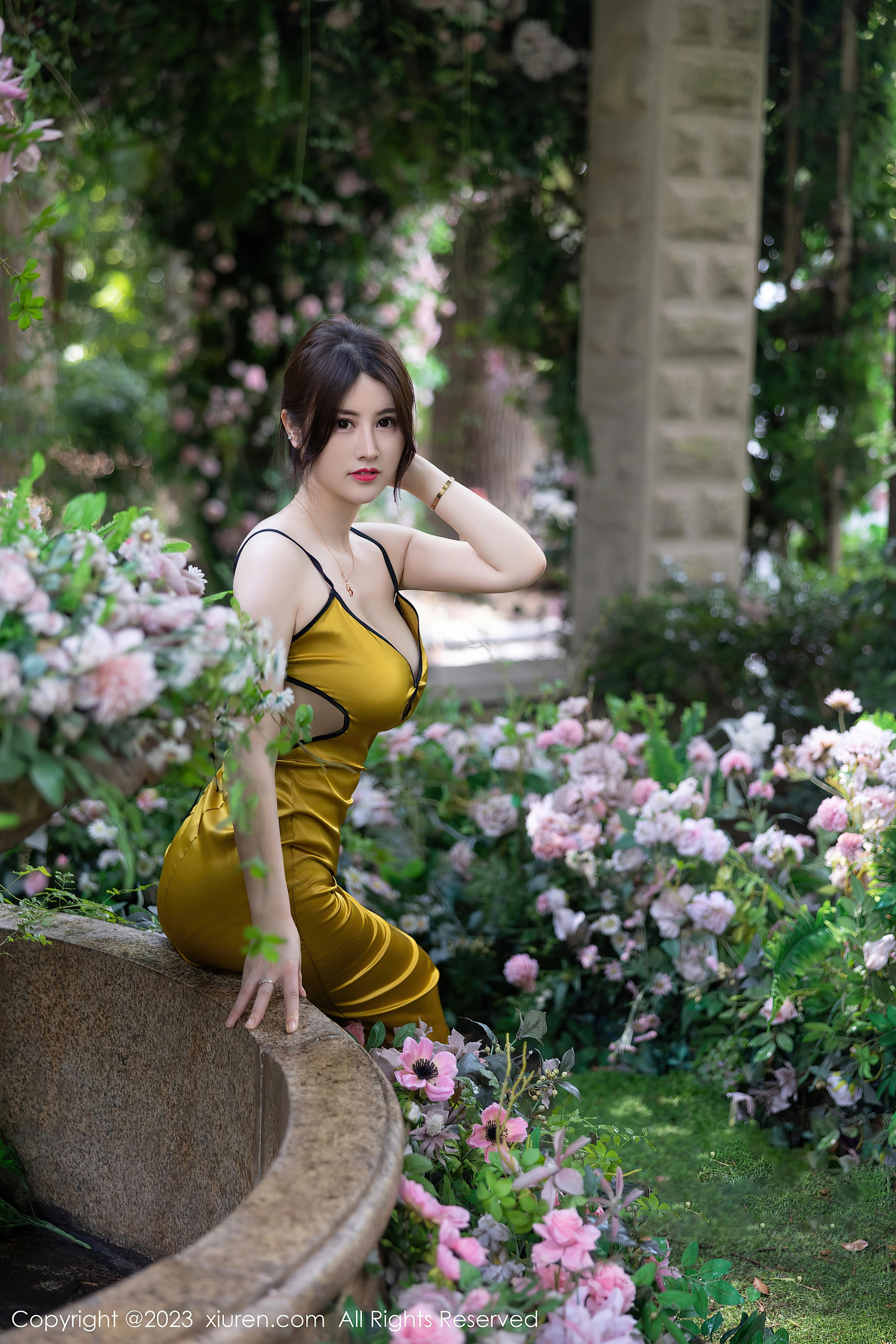 XIUREN秀人网 2023.08.29 NO.7302 诗诗kiki[83+1P／780MB]