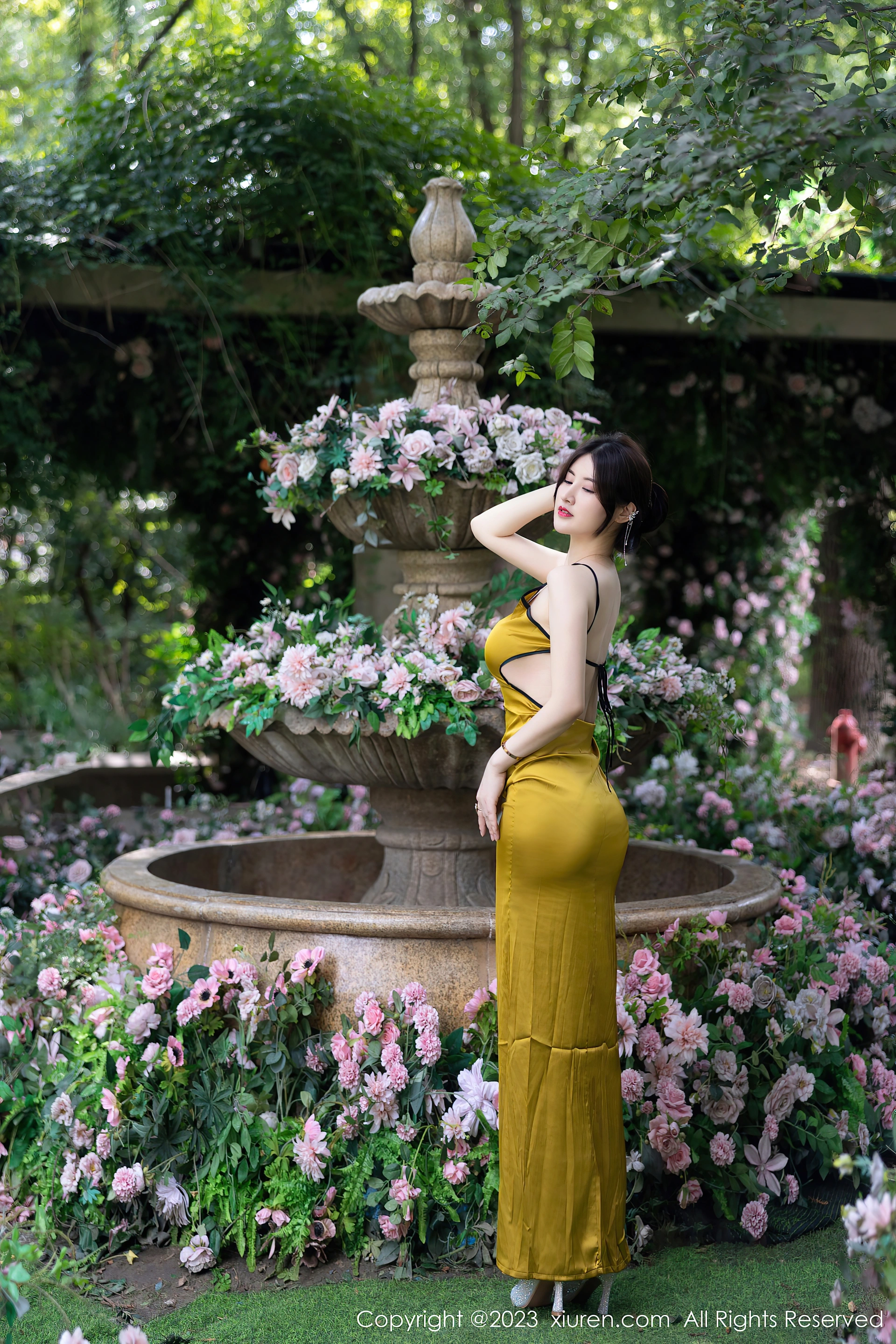 XIUREN秀人网 2023.08.29 NO.7302 诗诗kiki[83+1P／780MB]