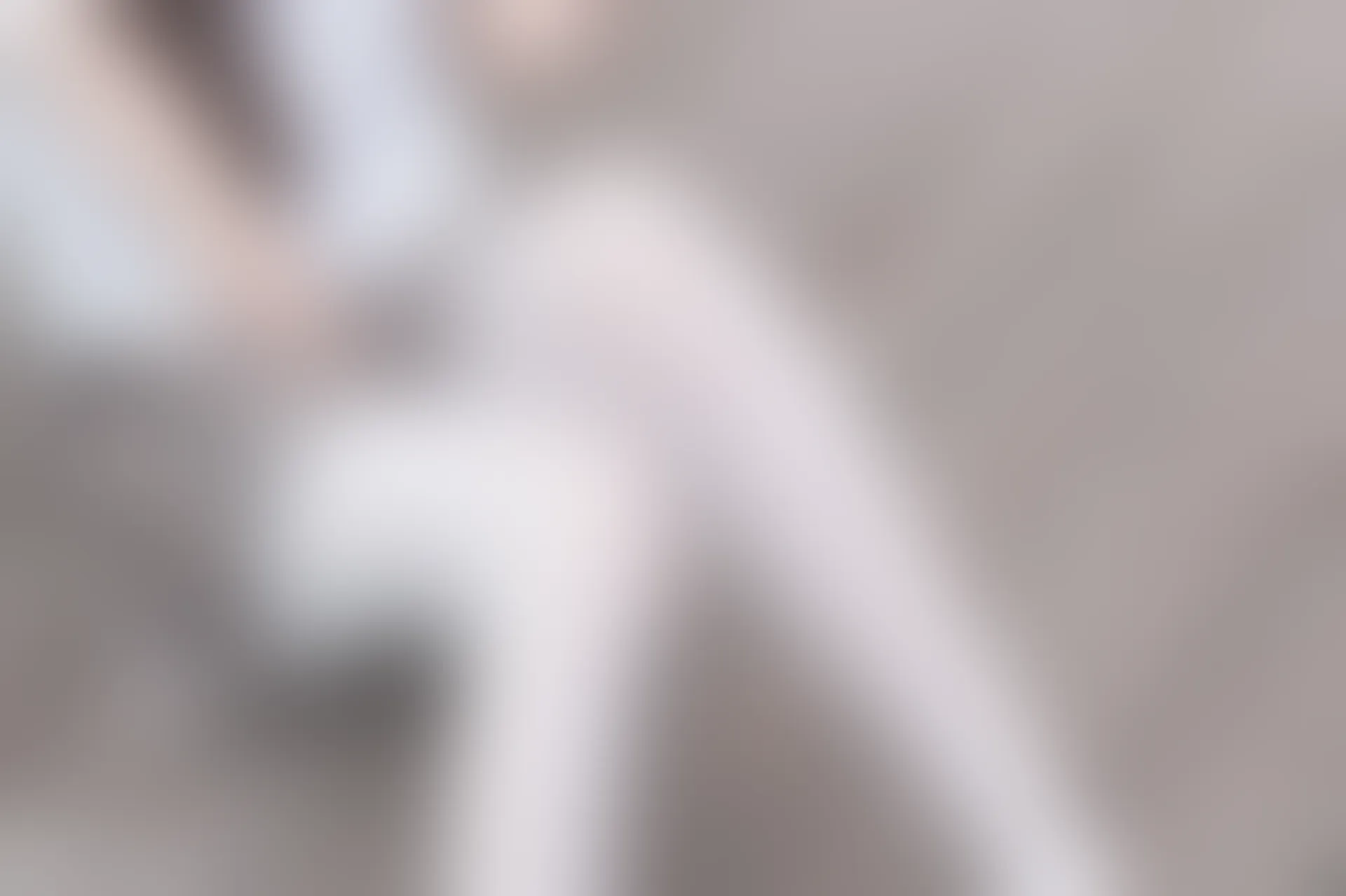 C26.007 芦苇丛里的白丝 [40P-104MB]