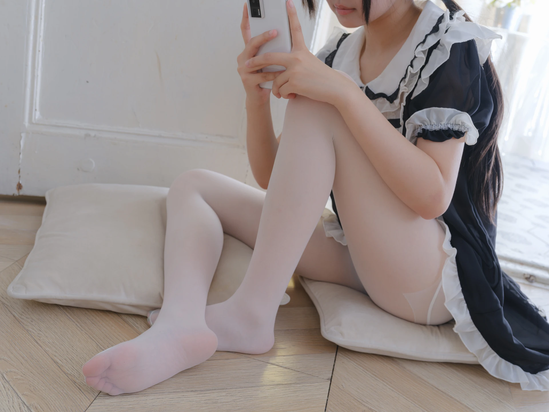 森萝财团 朝露-01E 4K 白丝女仆睡衣 [126P2V-7.85GB]