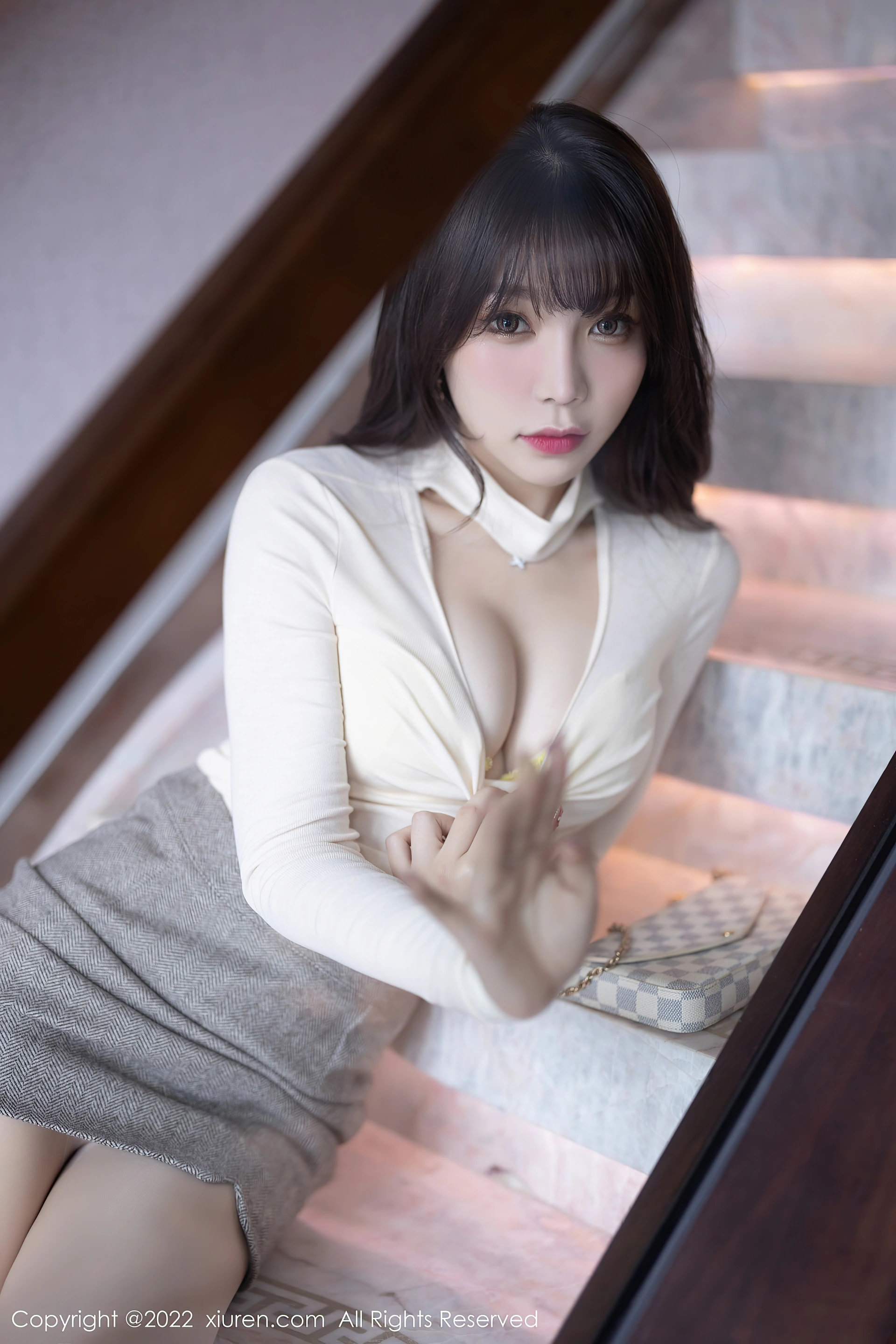 XiuRen秀人网 2022.01.17 No.4474 芝芝Booty 御姐美腿[98+1P 799MB]